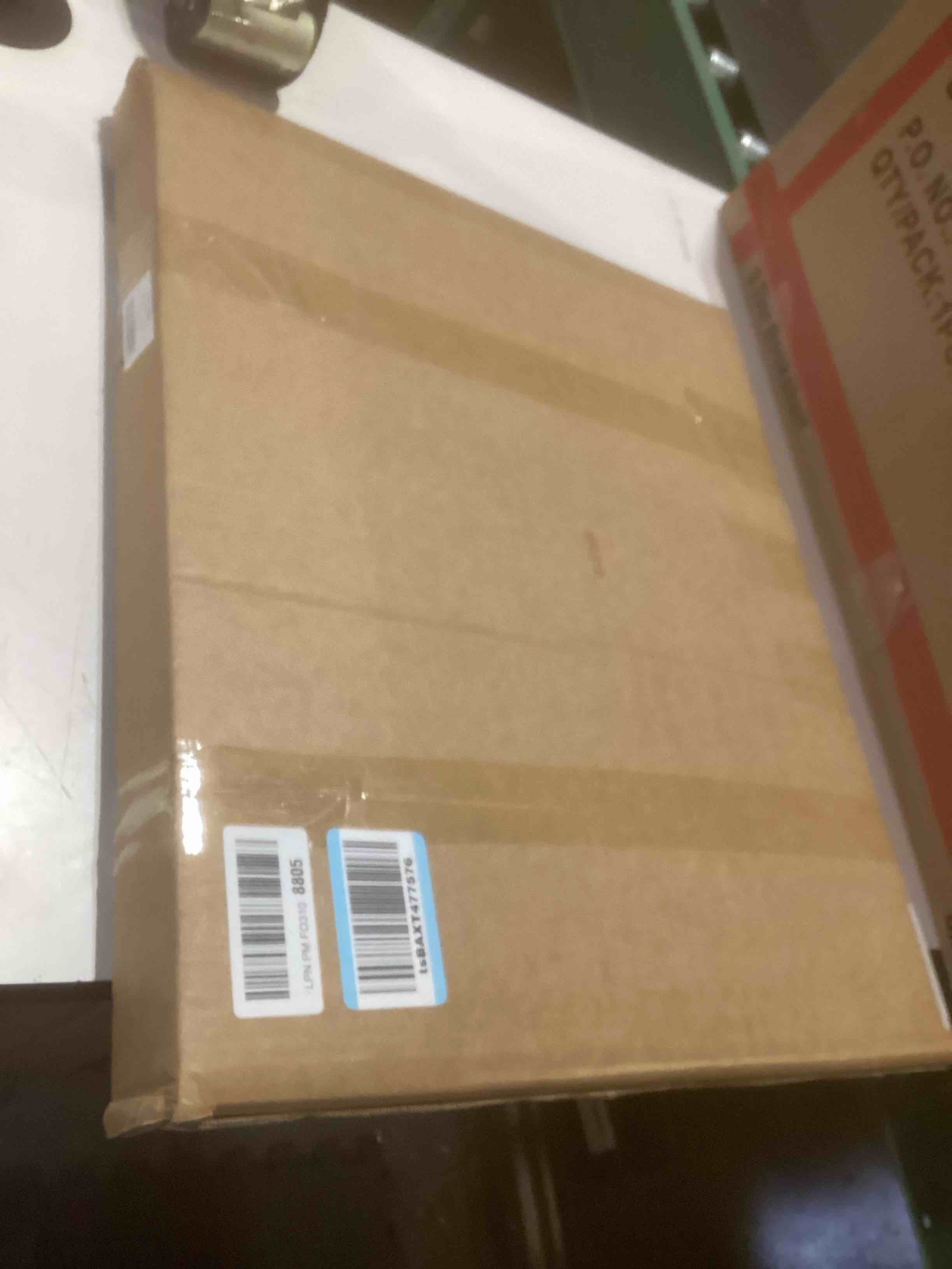 Condition photo showing Good Condition for Canvas Floater Frame for 16"x20" Paintings, Floating Frame for 0.6"-0.9" Depth Canvas Art, Oil Painting Floating Frames (16"x20",Gold)