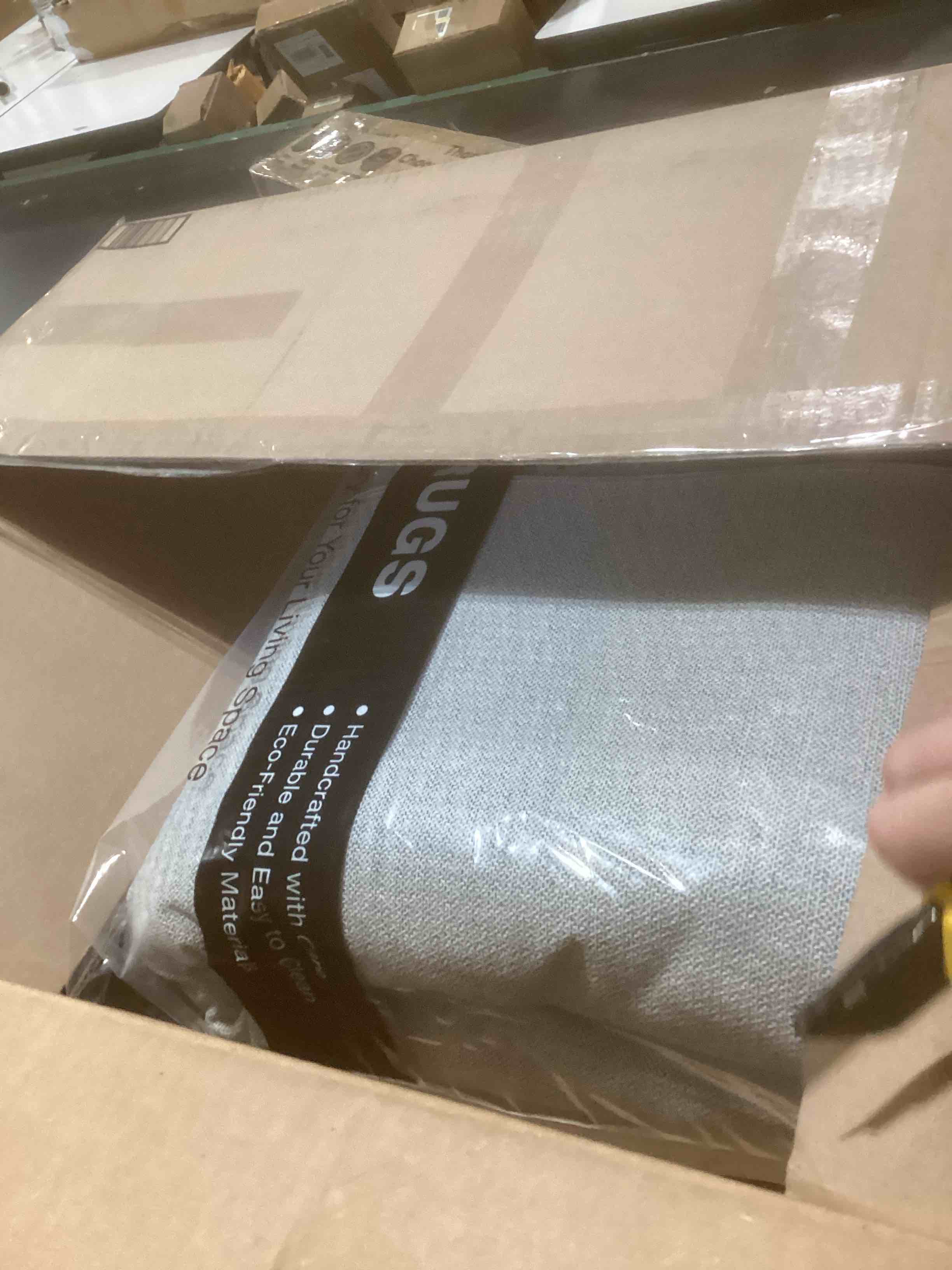 Condition photo showing Good Condition for SIMILAR TO…8x10 Area Rugs for Living Room, Non-Slip Backing Large Washable Rug for Nursery Room, Vintage Abstract Bedroom Rugs, Thin Indoor Home Decor Soft Farmhouse Rug (8'x10', Beige/Ivory) Beige/Ivory 8' x 10' (Rectangular)