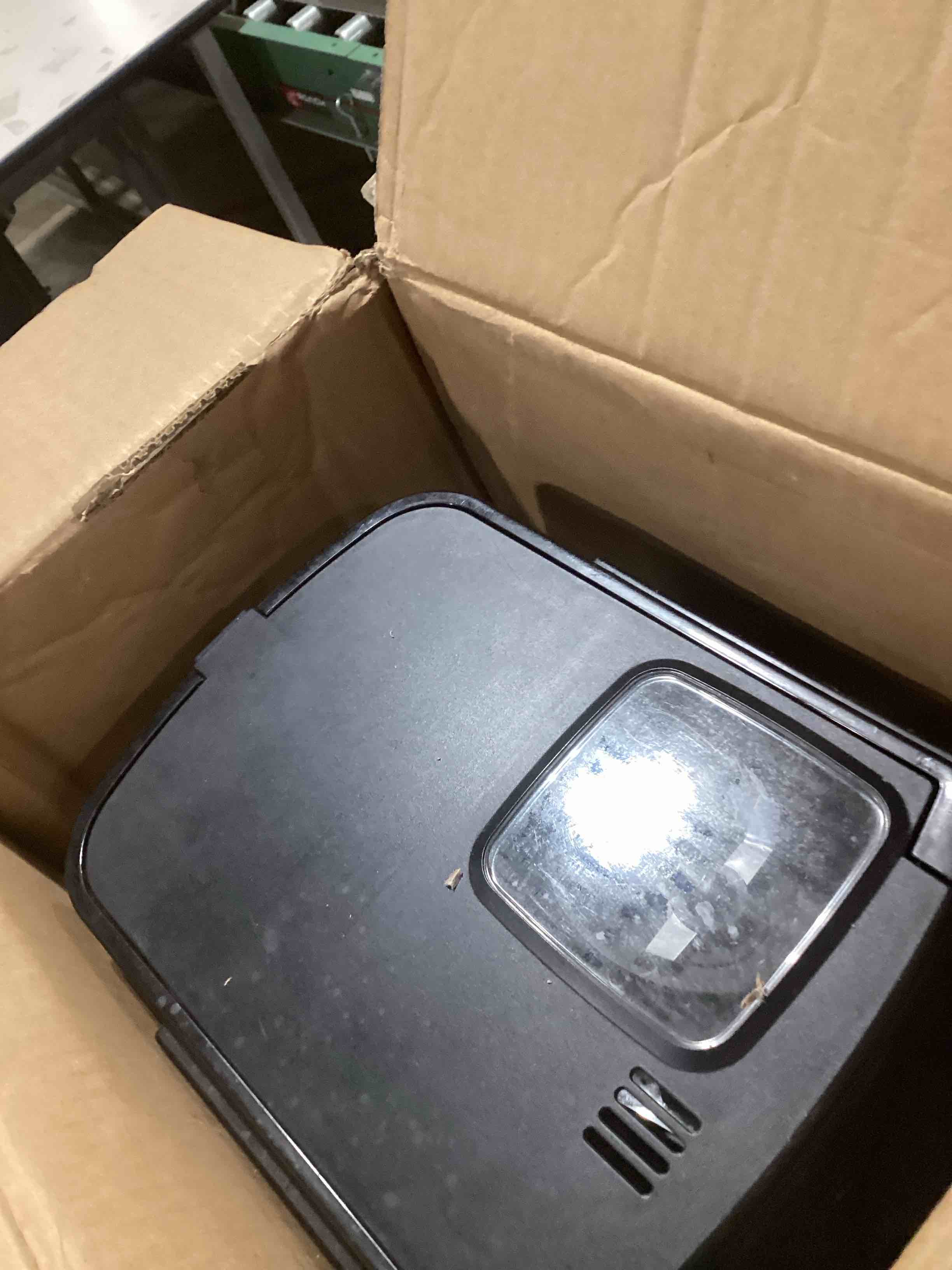 Condition photo showing As Is for SIMILAR TO…Cuisinart Automatic Grind & Brew 12-Cup Coffee Maker with Blade Grinder, Programmable Coffee Machine Glass Carafe with 1-4 Cup Setting, Brew Pause, Grind-Off Option, DGB-400NAS, Black/Stainless Steel 12-Cup Glass Automatic Grind & Brew Black/Stainless