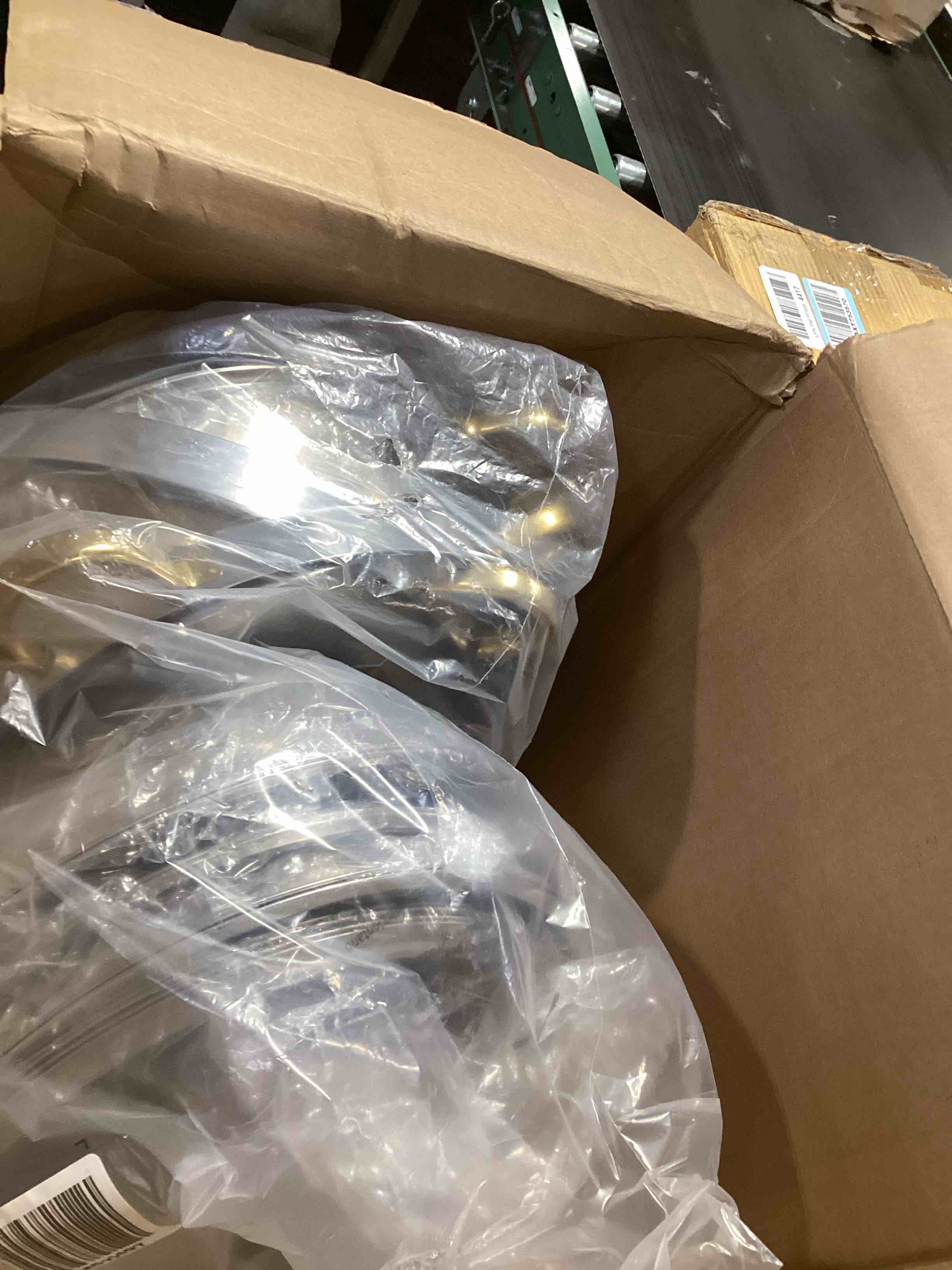 Condition photo showing As Is for 4-Pack Round Chafing Dish for Buffet Set, 6QT 304 Stainless Steel Buffet Food Warmers – Complete Set with Full Accessories forCatering, Wedding Events, Parties & Dinners Silver