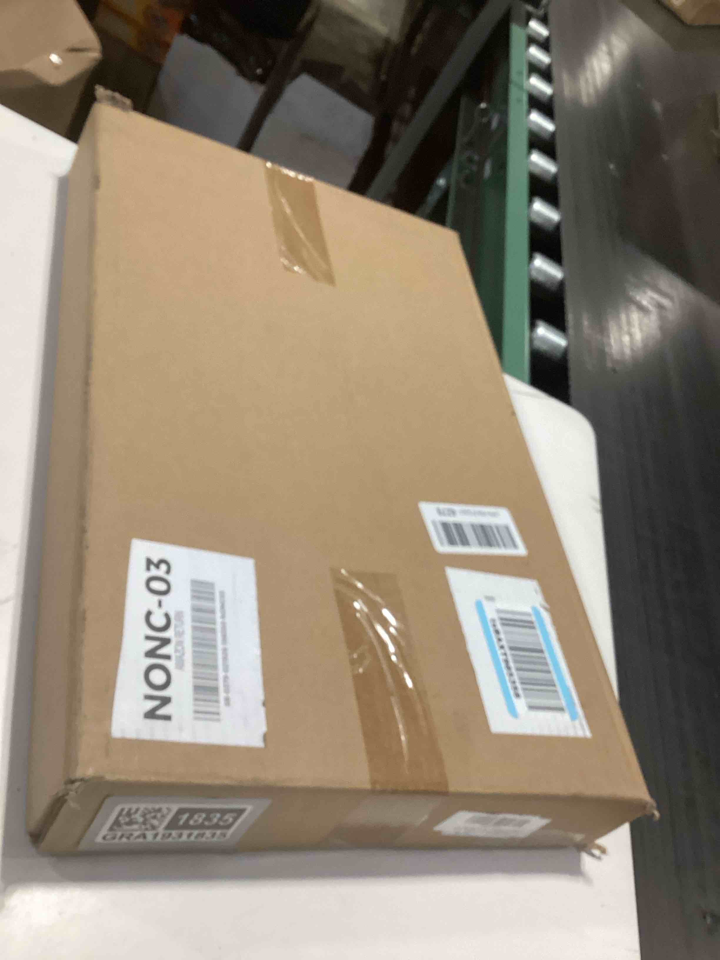 Condition photo showing Good Condition for Car Center Console Gear Shift Panel Cover Compatible with BMW 3 Series 2005-2012 E90 E92,ABS Control Gear Box Shift Knob Panel Frame Molding Cover Interior Accessories 2PCS (Carbon Fiber Pattern)