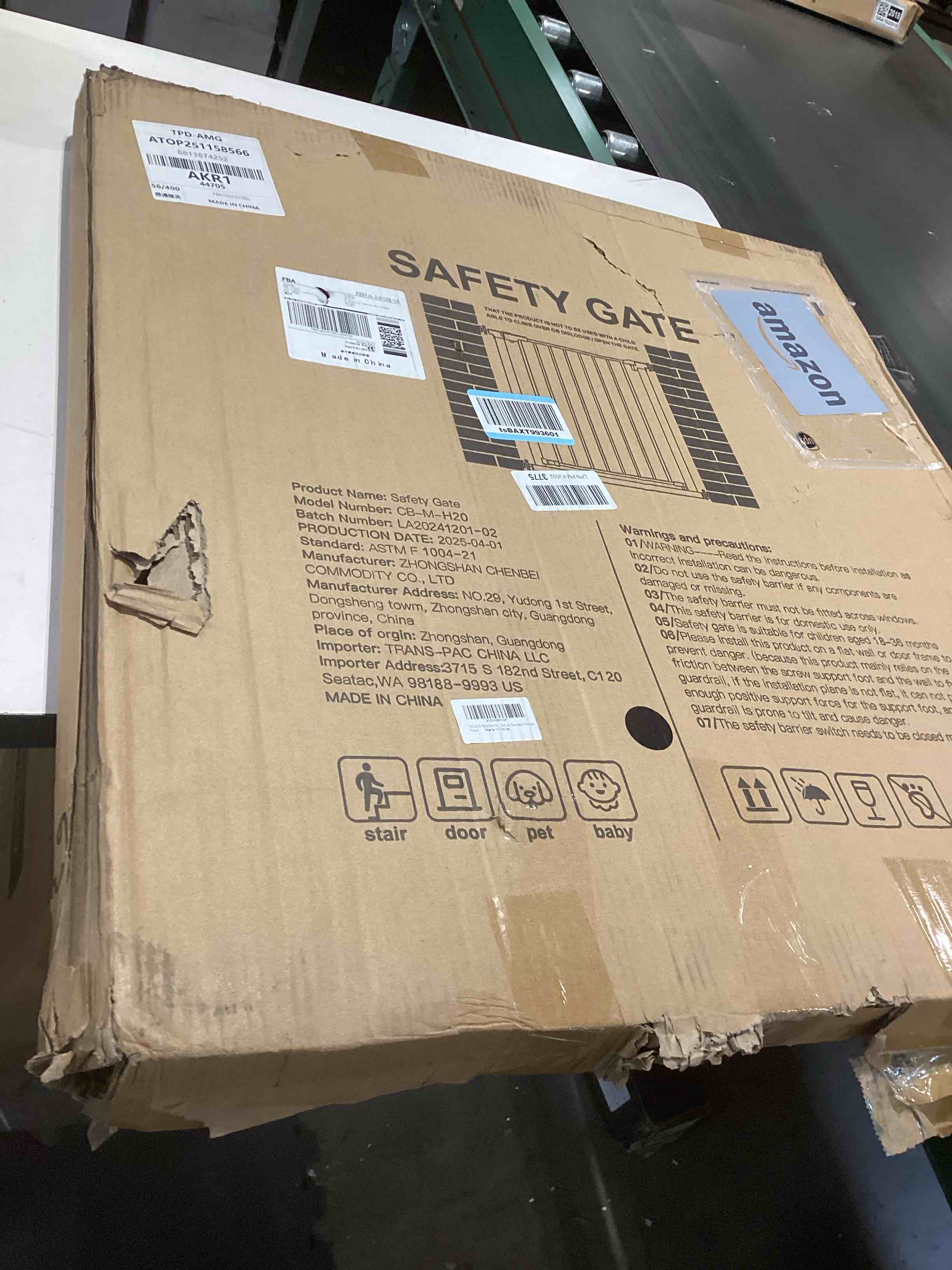 Condition photo showing As Is for 29.5-40.5" Baby Gate for Stairs, Dog Gate for Doorways, Walk Thru Auto Close Metal Baby Safety Gate for The House, Stairs and Doorways, Child Gate Pressure Mounted, Pet Gate for Dog Indoor - Black Black 29.5-40.5"W x 30"H