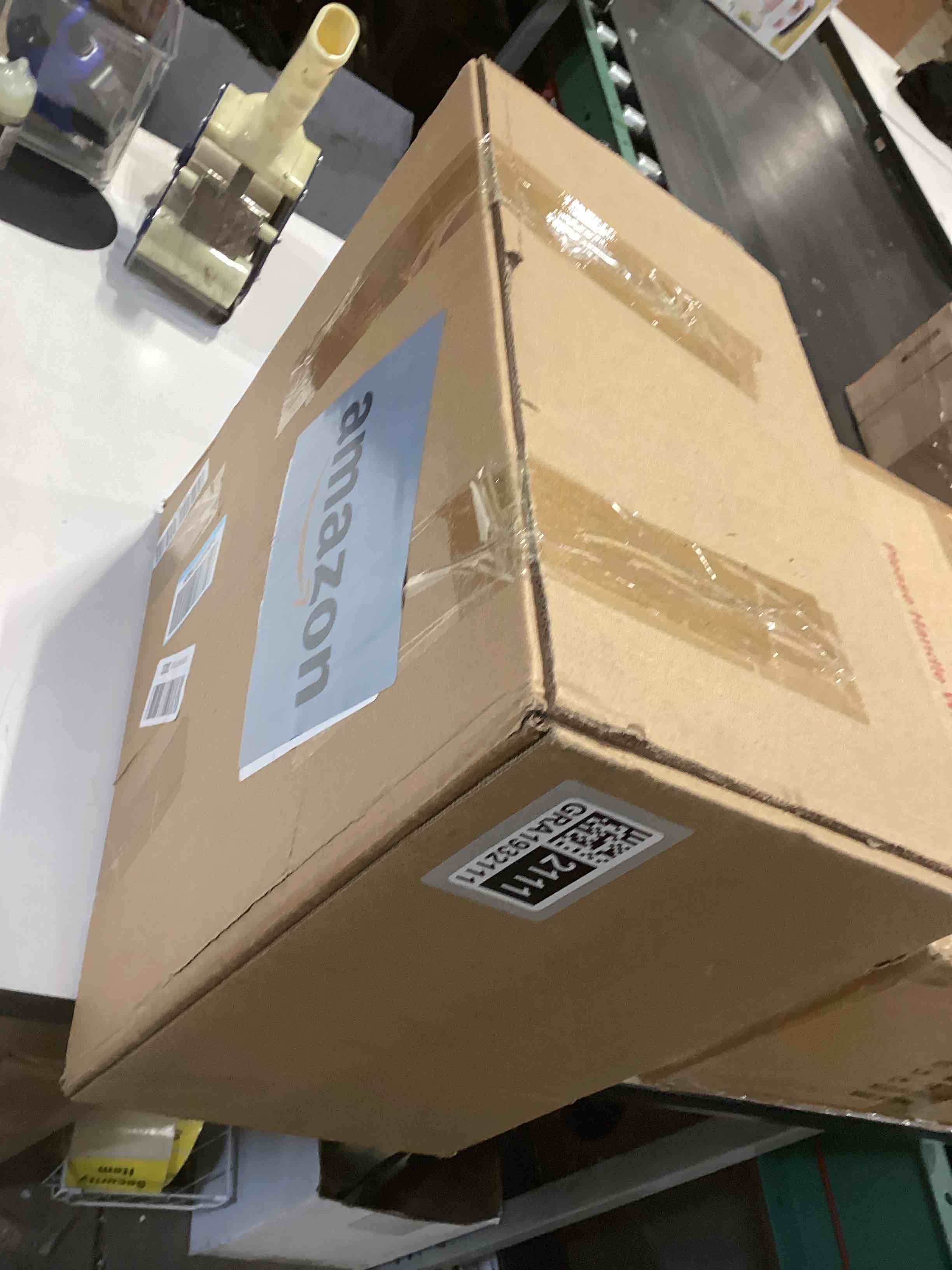 Condition photo showing As Is for Aesthetic Birthing Pool Home Water Birth Pool Inflatable Birthing Tub for Home Birth Kit Labor and Delivery Essentials Expectant Mothers Doula Midwife 65.5" L x 59" W x 27" H (White)