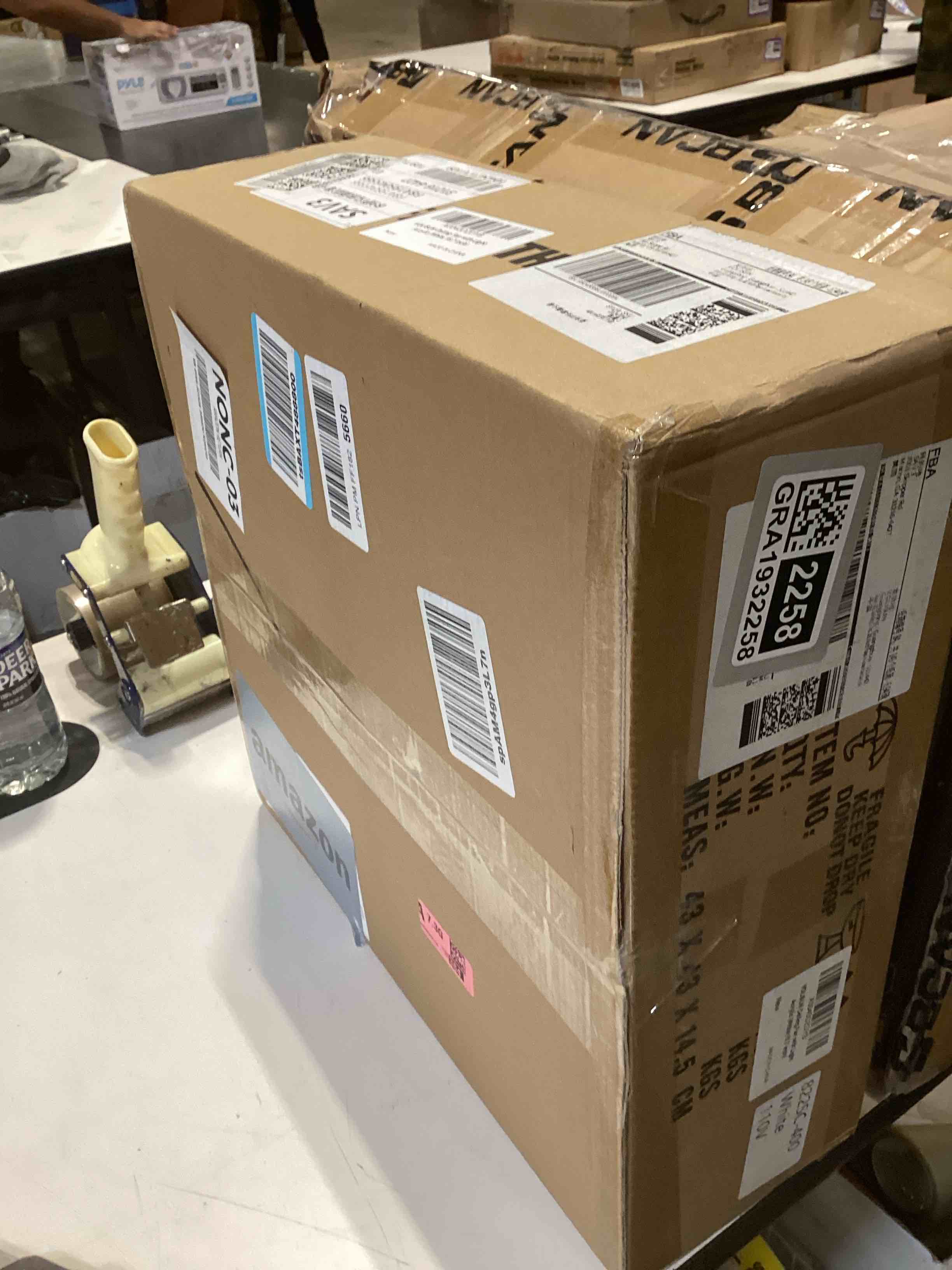 Condition photo showing Good Condition for VOLISUN Low Profile Ceiling Fans with Lights and Remote,15.7in Modern Ceiling Fan Flush Mount, 3000K-6500K Dimmable Bladeless LED Fan Light,White Fandelier Ceiling Fans with Lights for Bedroom White 15.7 INCH