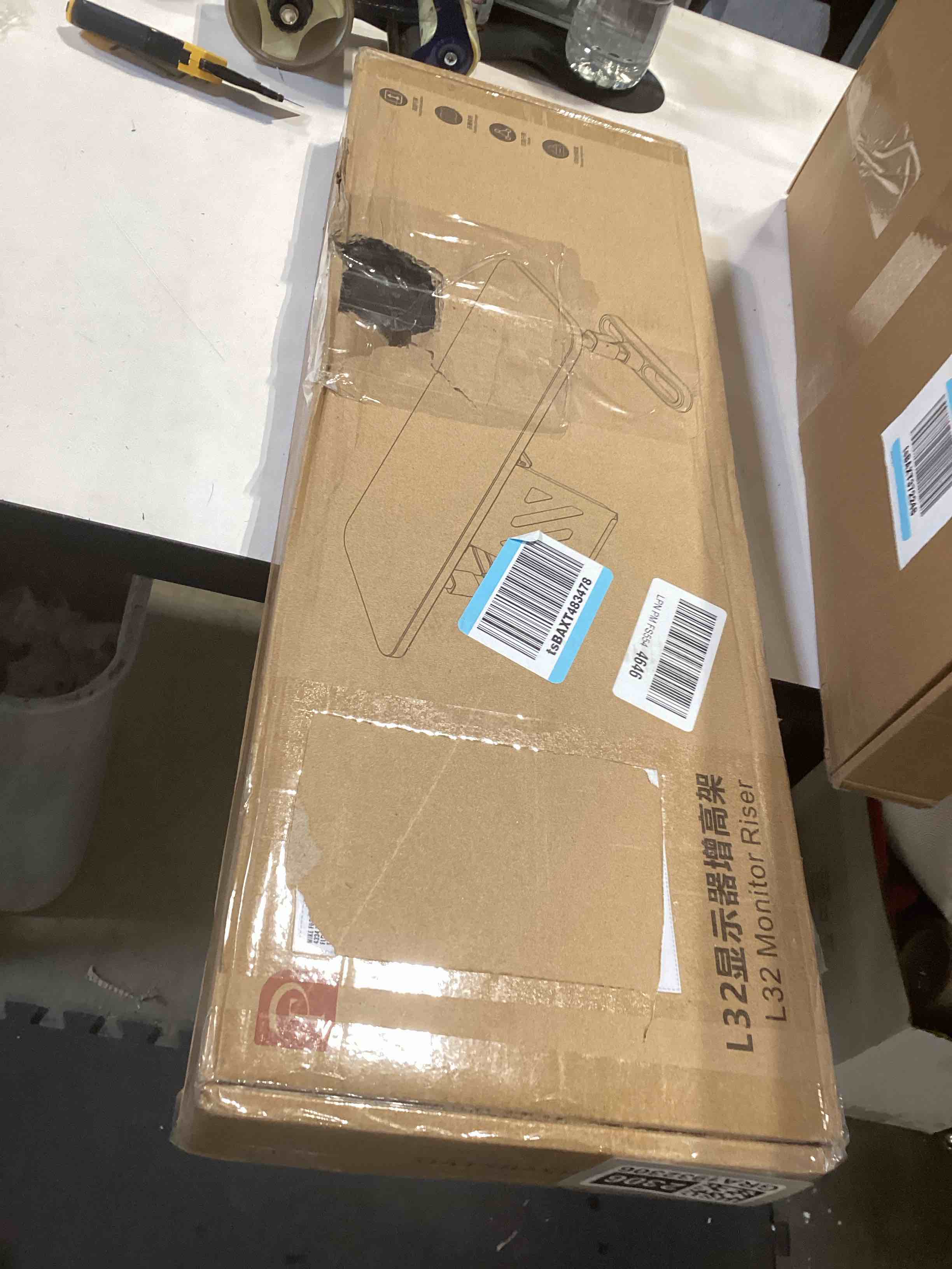 Condition photo showing Good Condition for IRIS USA 1-Tier Multi-Purpose Modern PC Monitor Organizer Stand with Metal Legs, Ergonomic Desktop and Countertop Riser for Computer Laptop TV Kitchen Pantry and Closet Organization, Black 3.4" H Black