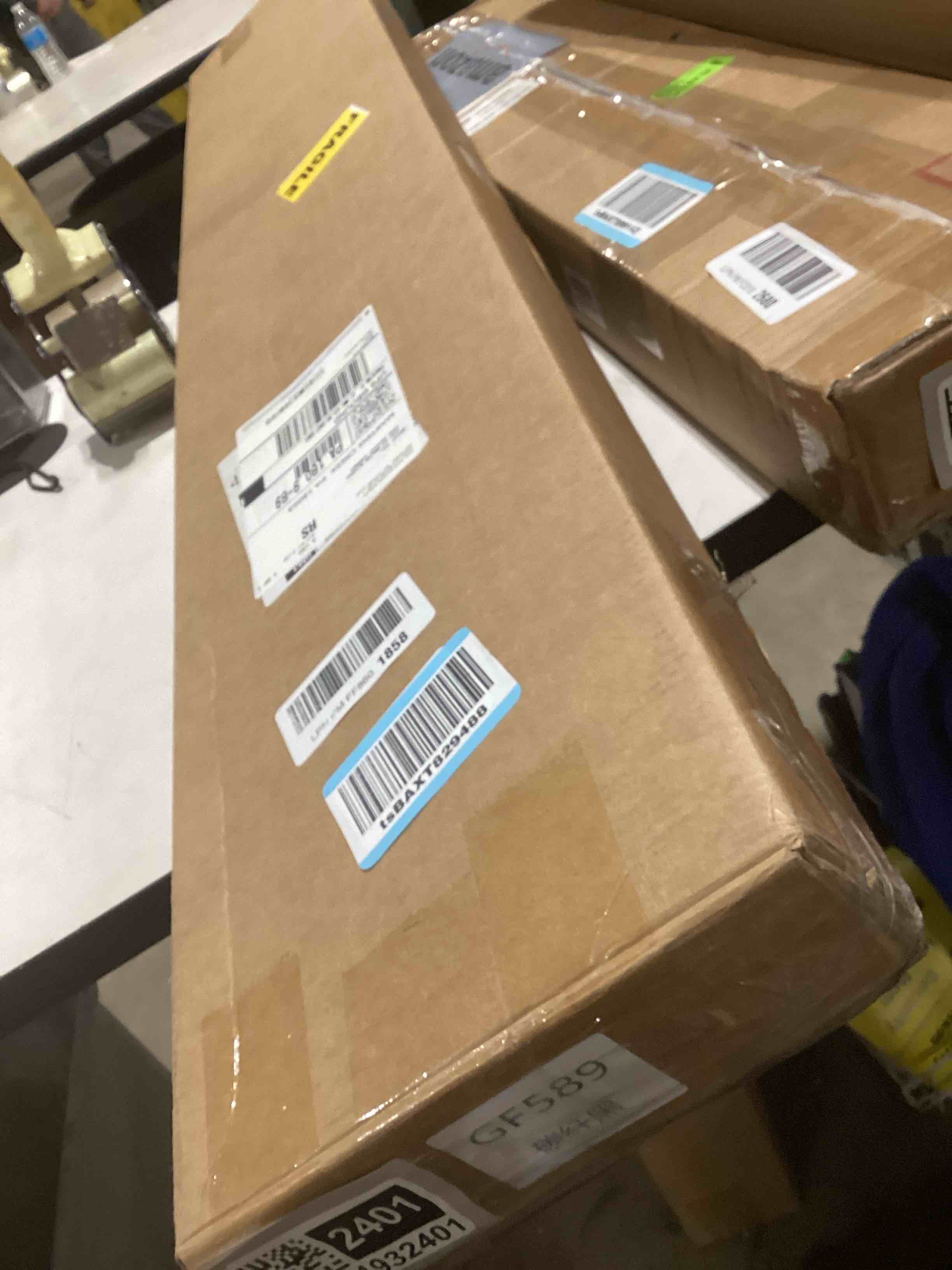 Condition photo showing Good Condition for Retractable Cargo Cover Compatible with Honda Passport 2026 All Trims Shield Security Shade Privacy Screen Tonneau Luggage Cargo Trunk Organizers