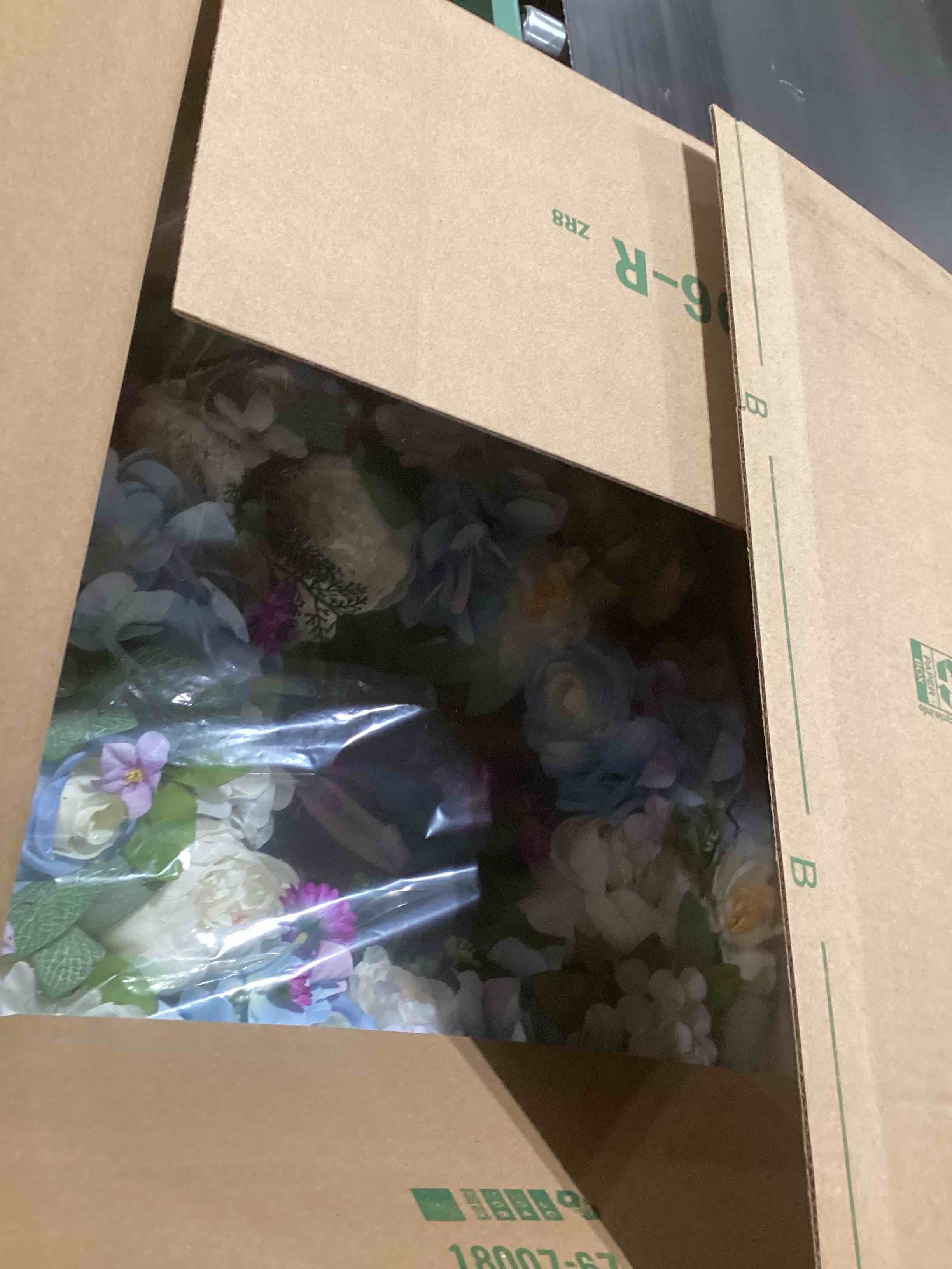 Condition photo showing Good Condition for 24 Inch Spring Wreaths for Front Door, Spring Wreath,Blue Hydrangea Wreath,Large Spring Summer Door Wreaths for Front Door Outside All Season Home Decor (Blue)