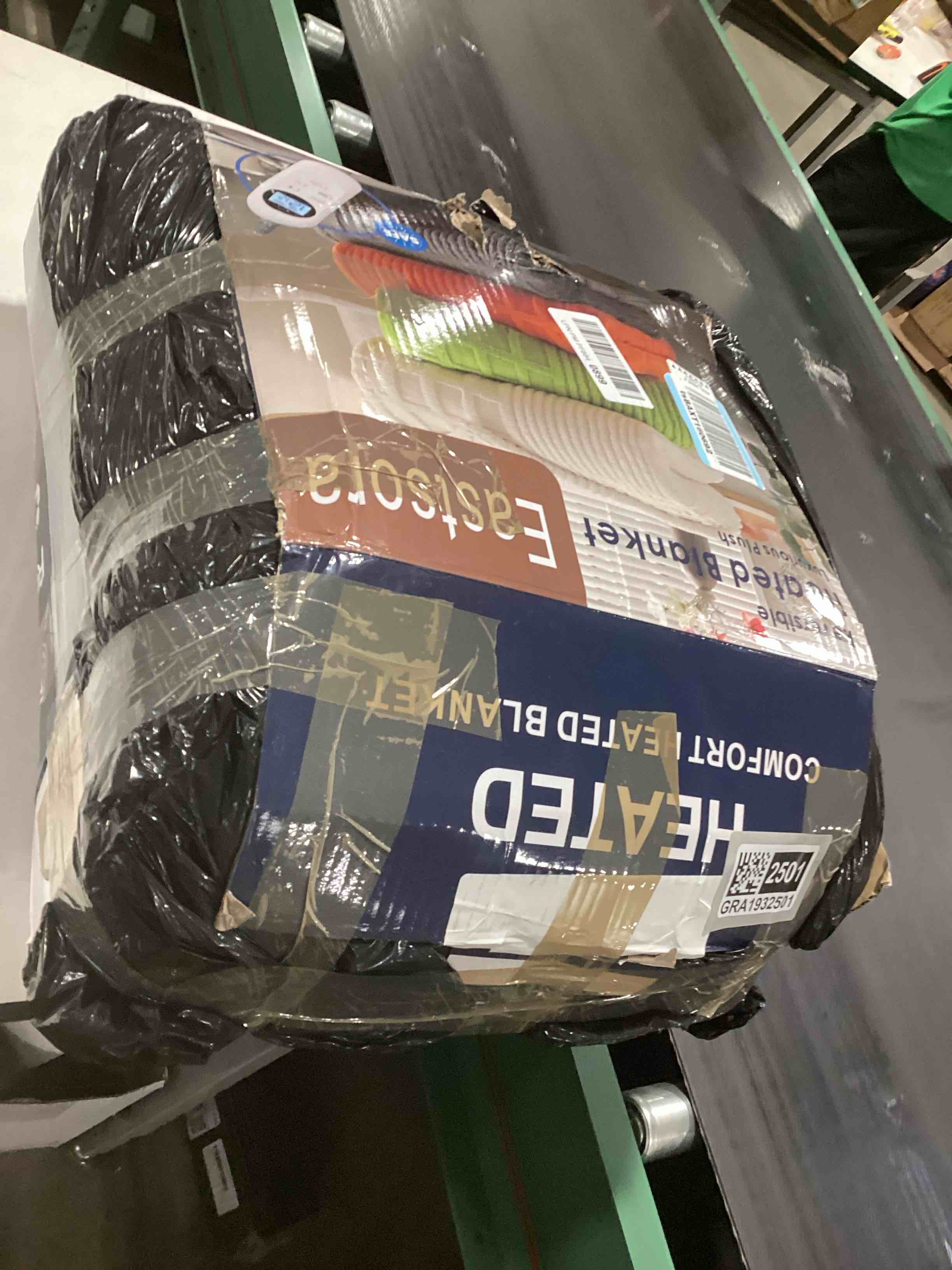 Condition photo showing As Is for Heated Blanket Electric King,Waffle Heating Blanket with 12 Heat Levels, Fast Heating Blanket with 1-12H Timer Settings, Overheat Protection with ETL & FCC for Home Office Sofa-90"x100"