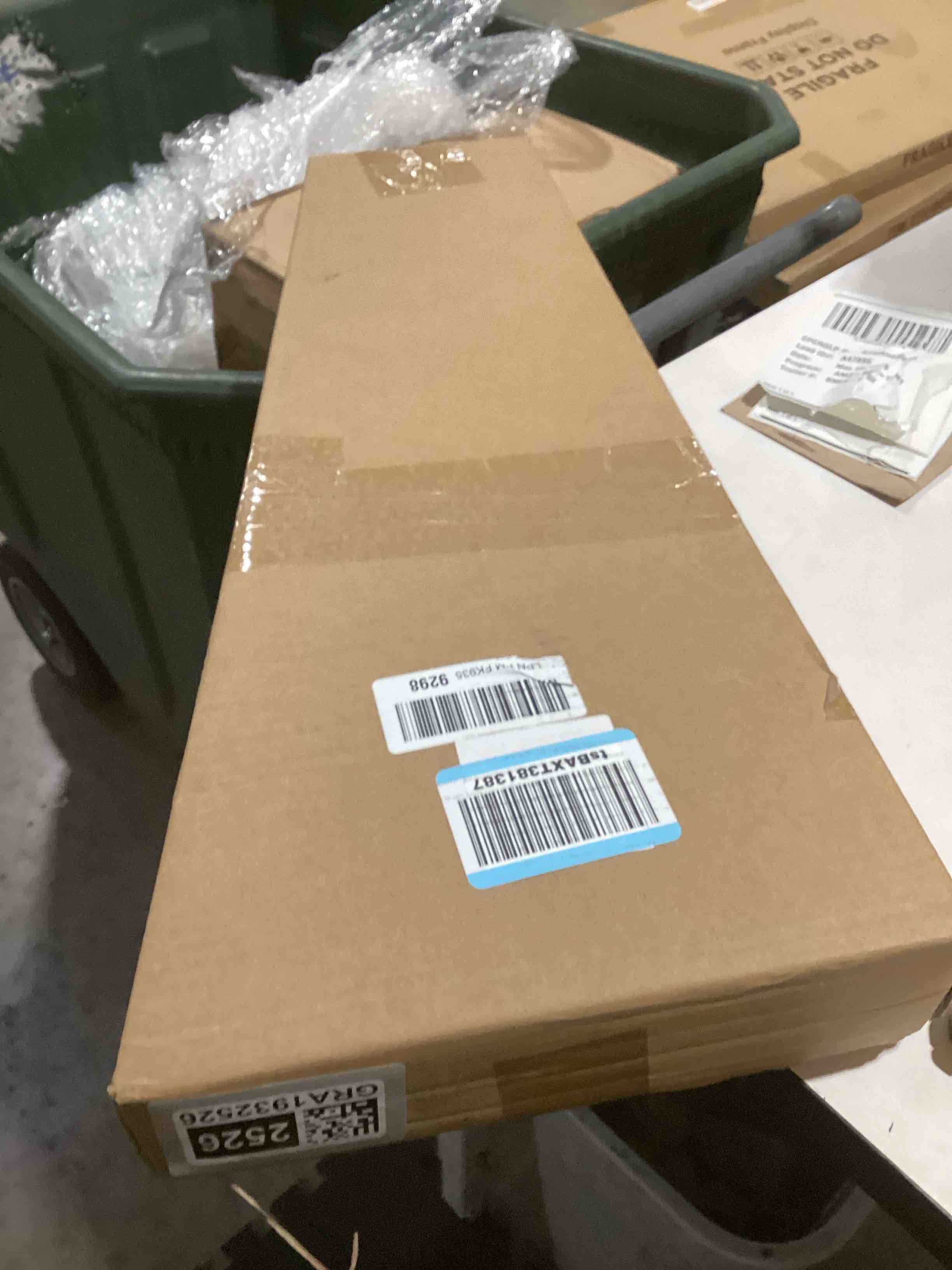 Condition photo showing Good Condition for Loog Mini Electric kids Guitar for Beginners built-in Amp Ages 3+ Learning App and Lessons Included Green