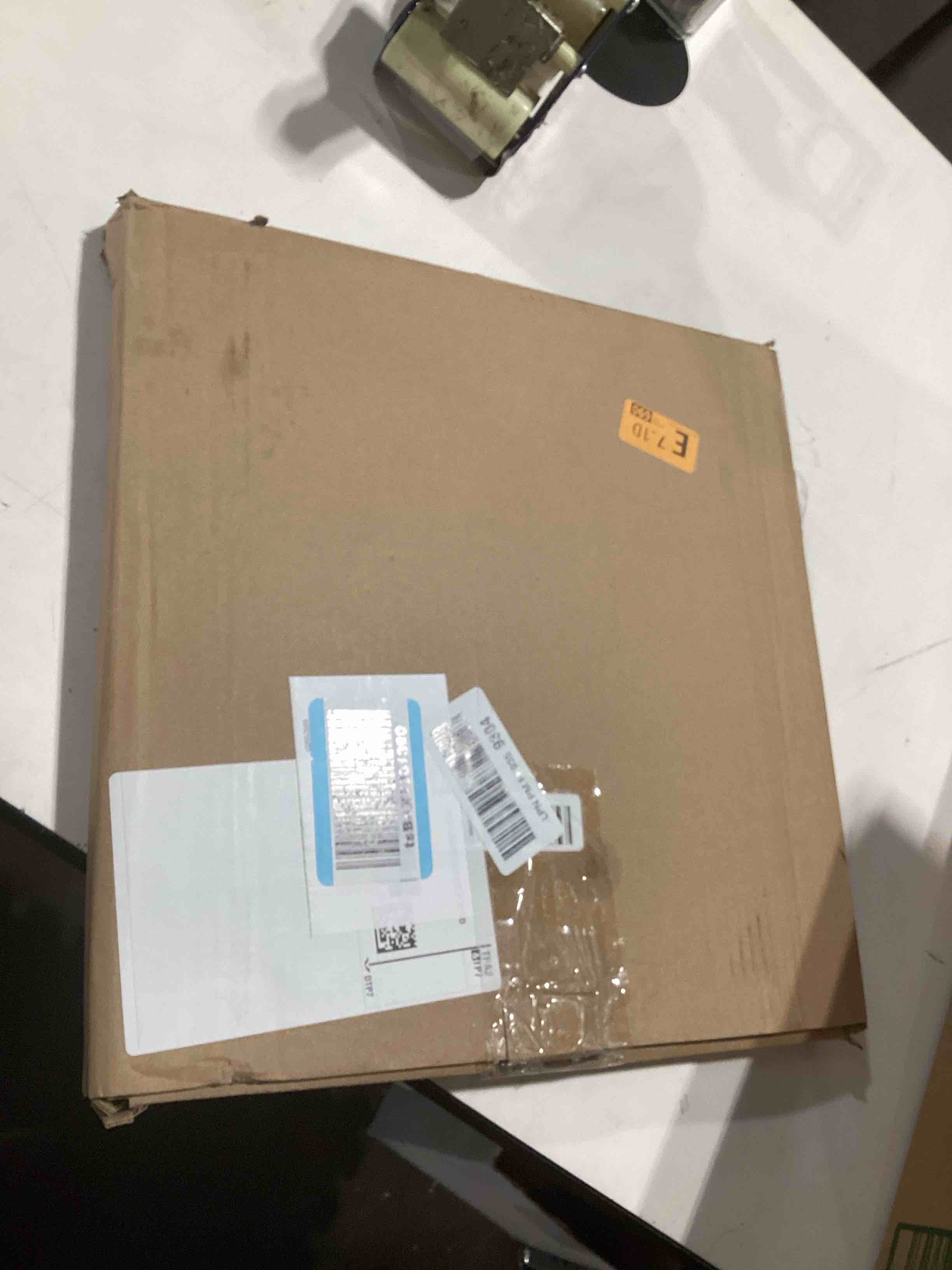 Condition photo showing Good Condition for Chilinii Sink Protector Stainless Steel 26" x 14" – Rectangular Extra Large Sink Grid for Kitchen Sink Bottom, Rust-Resistant Drainage Rack with Scratch Prevention Centered Drain