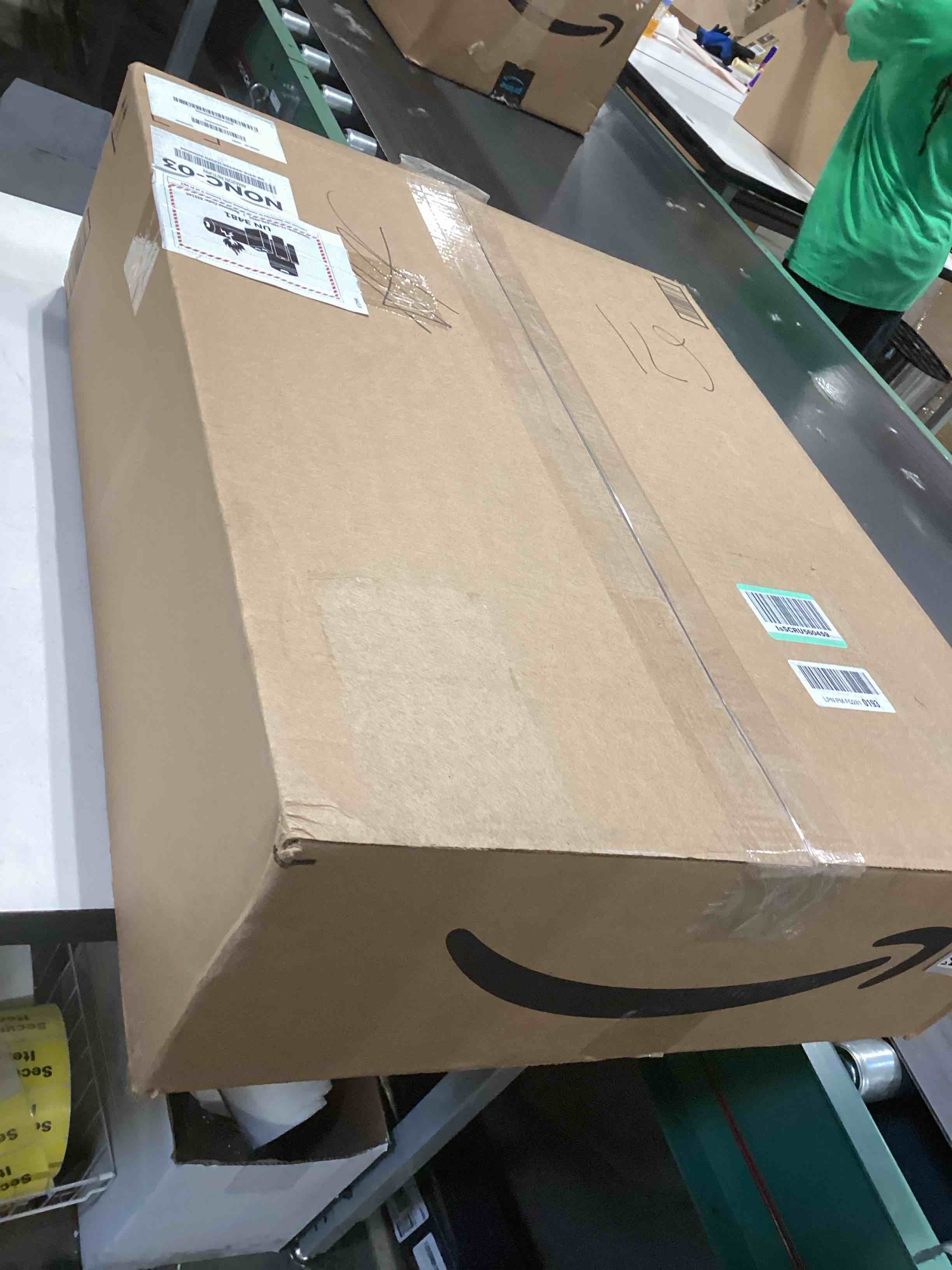 Condition photo showing As Is for Vibration Plate Exercise Machine, Vibration Plate for Lymphatic Drainage 330 Lbs Capacity Whole Body Vibration Platform Machines Helps Weight Loss Shaping Toning Wellness Black