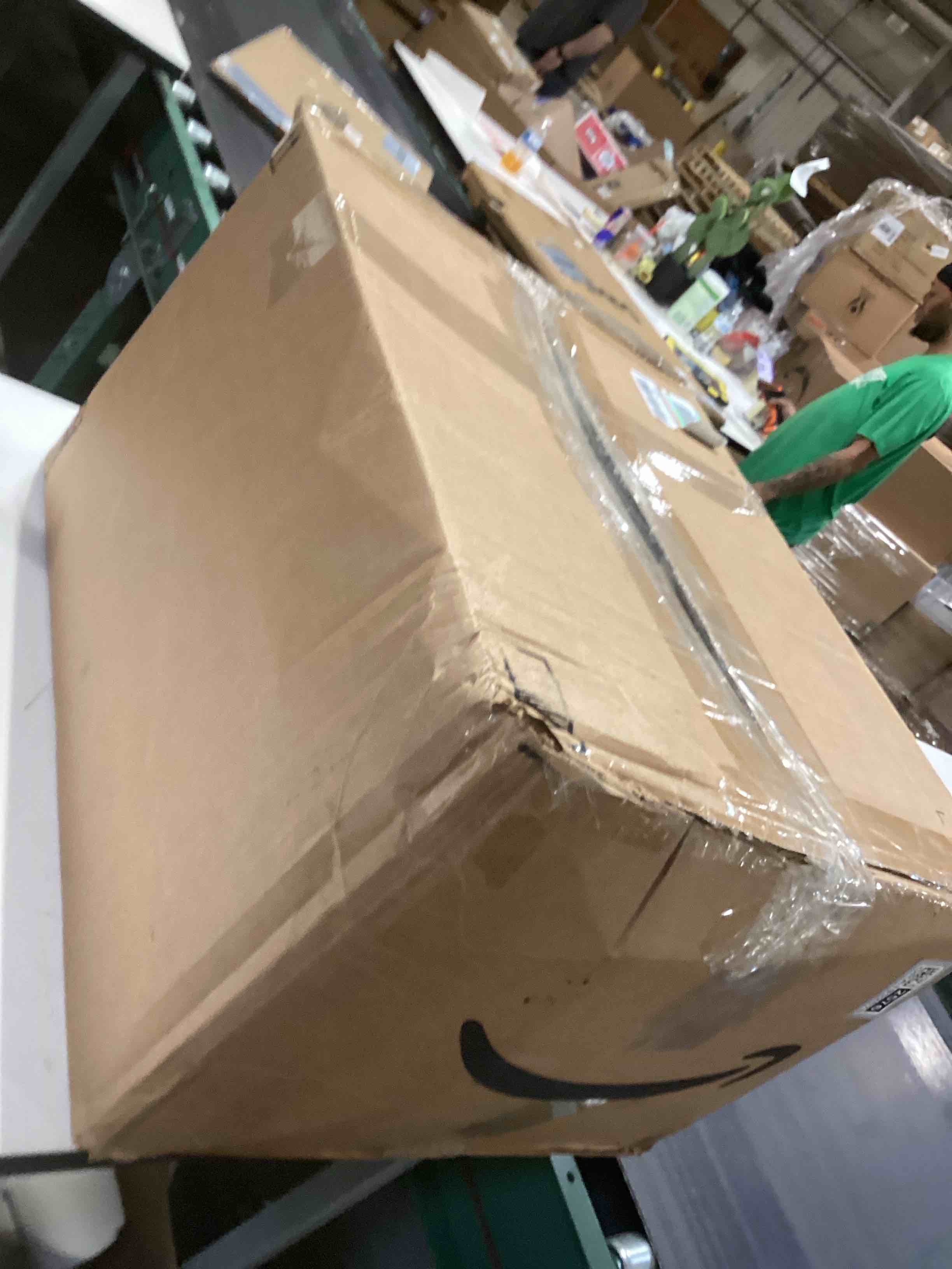 Condition photo showing Good Condition for EKR Sienna Seat Covers for 2011-2020 Toyota Sienna L,LE,XLE,Limited,7 Seats,2nd Row Captain Seats W/NO Legrest,Waterproof Car Seat Cover Full Set,Car Seat Protectors- Three Row,Leather(Black/Gray) Leather (Black/Gray) 2011-2020 Sienna 7 Seats,2nd Row W/NO Legrest