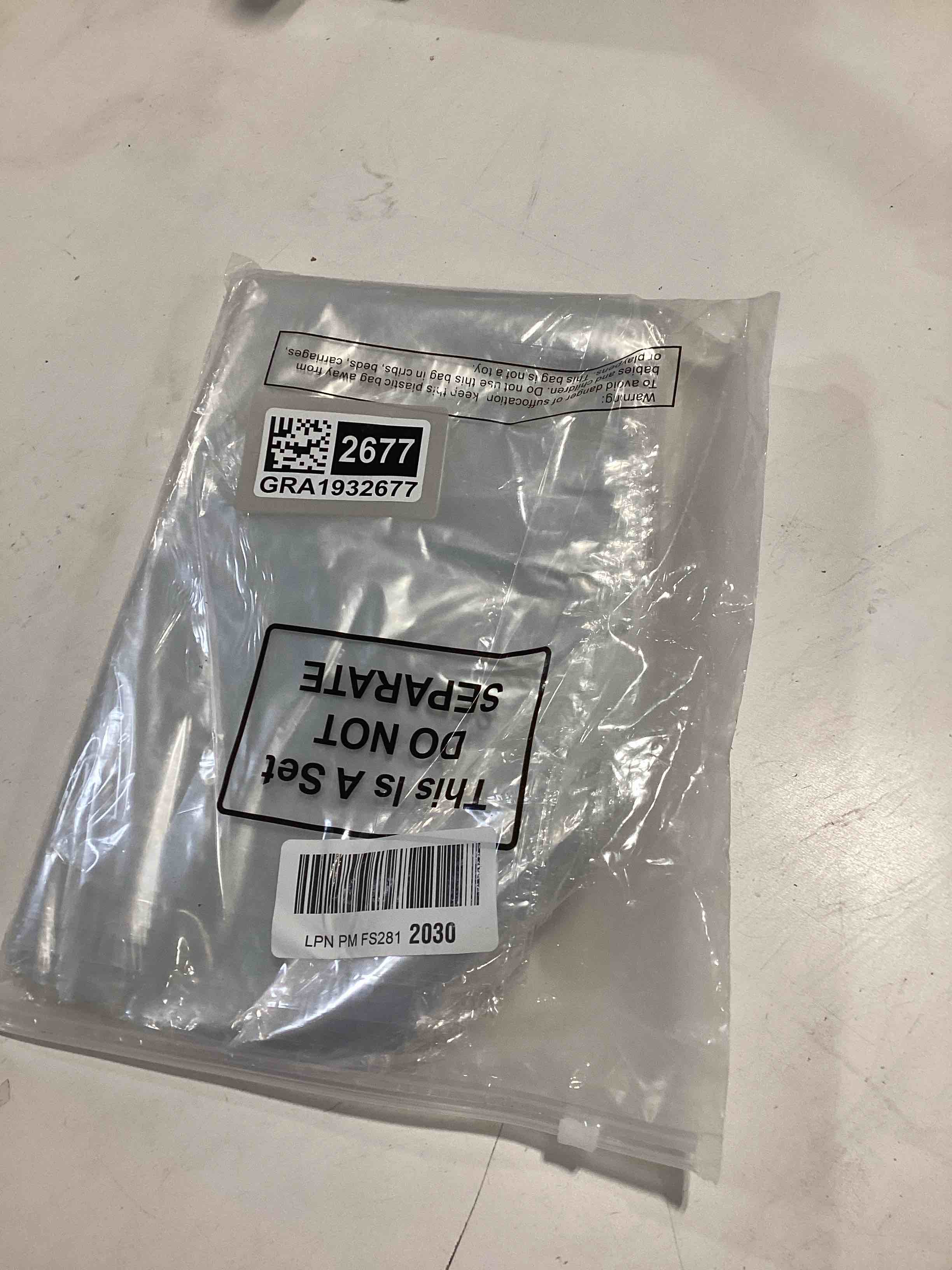 Condition photo showing Good Condition for Zonon 100 Pieces Shrink Wrap Bags 14 x 20 Inch Clear Odorless POF Heat Shrink Wrap Bags for Packaging, Soap, Book, Bath Bombs, DIY Handmade Crafts, Shoes Dust-Proof