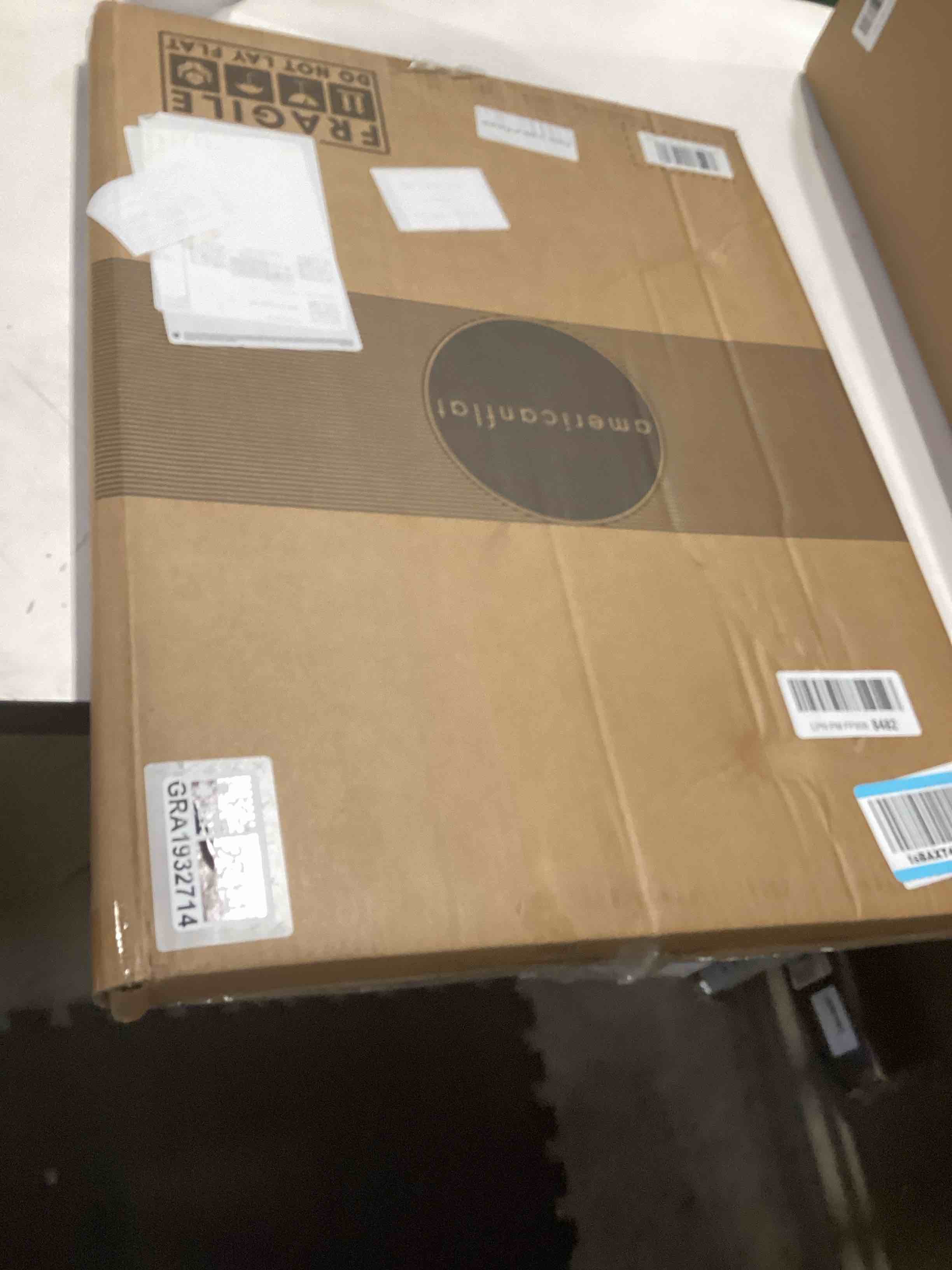 Condition photo showing Good Condition for Americanflat 4x6 Collage Picture Frame with Polished Plexiglass - Multi Picture Frames Fit Nine 4x6 Photos or Use as One 14x20 Frame for Wall Display - Signature Collection - White White 14x20 Nine 4x6 Photos