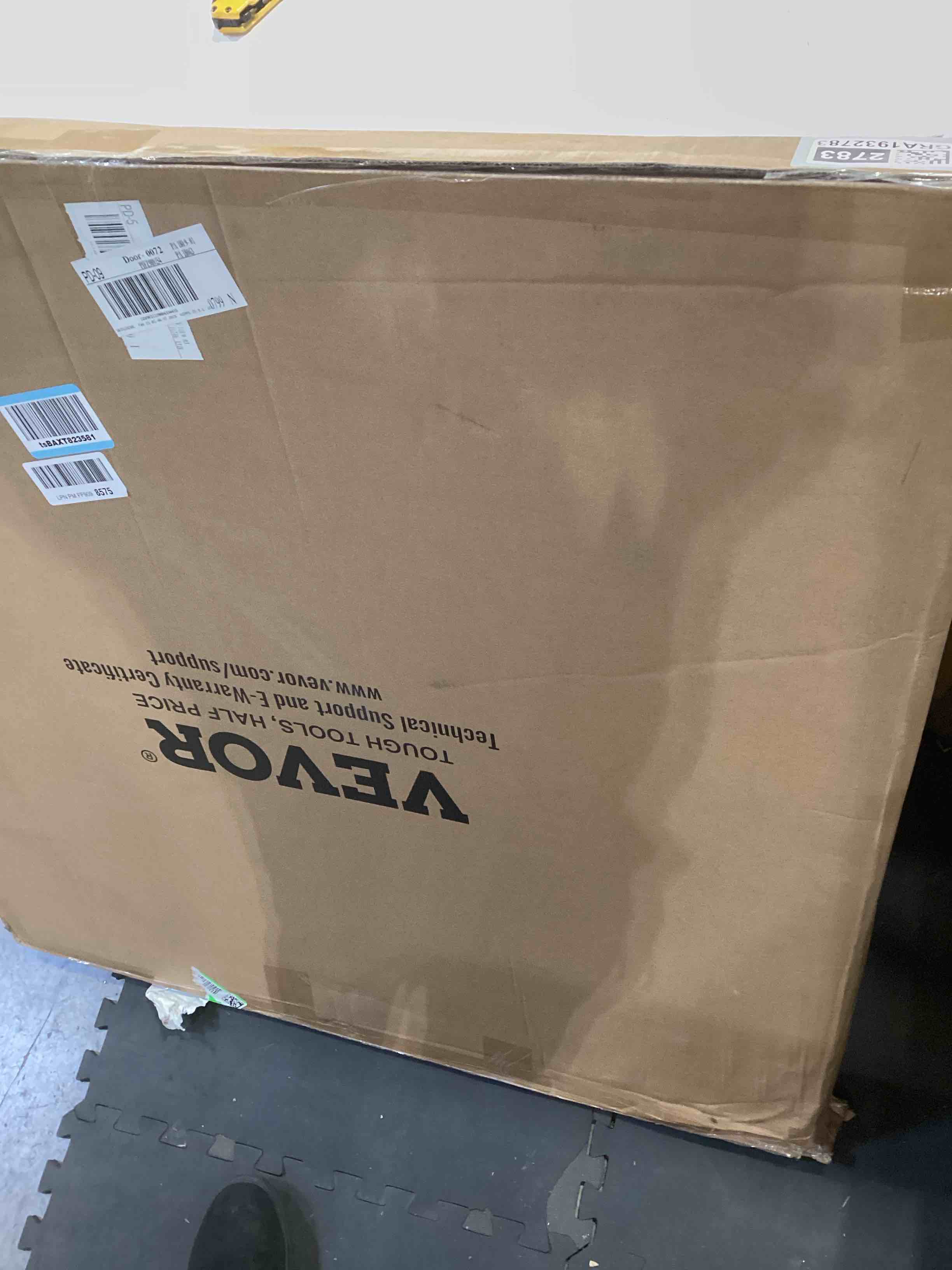 Condition photo showing Good Condition for VEVOR Folding Card Table, 4 Player Portable with 4 Cup Holders & Chip Trays, Mahjong Domino Game Set, 35.4 x 35.4-inch, Black