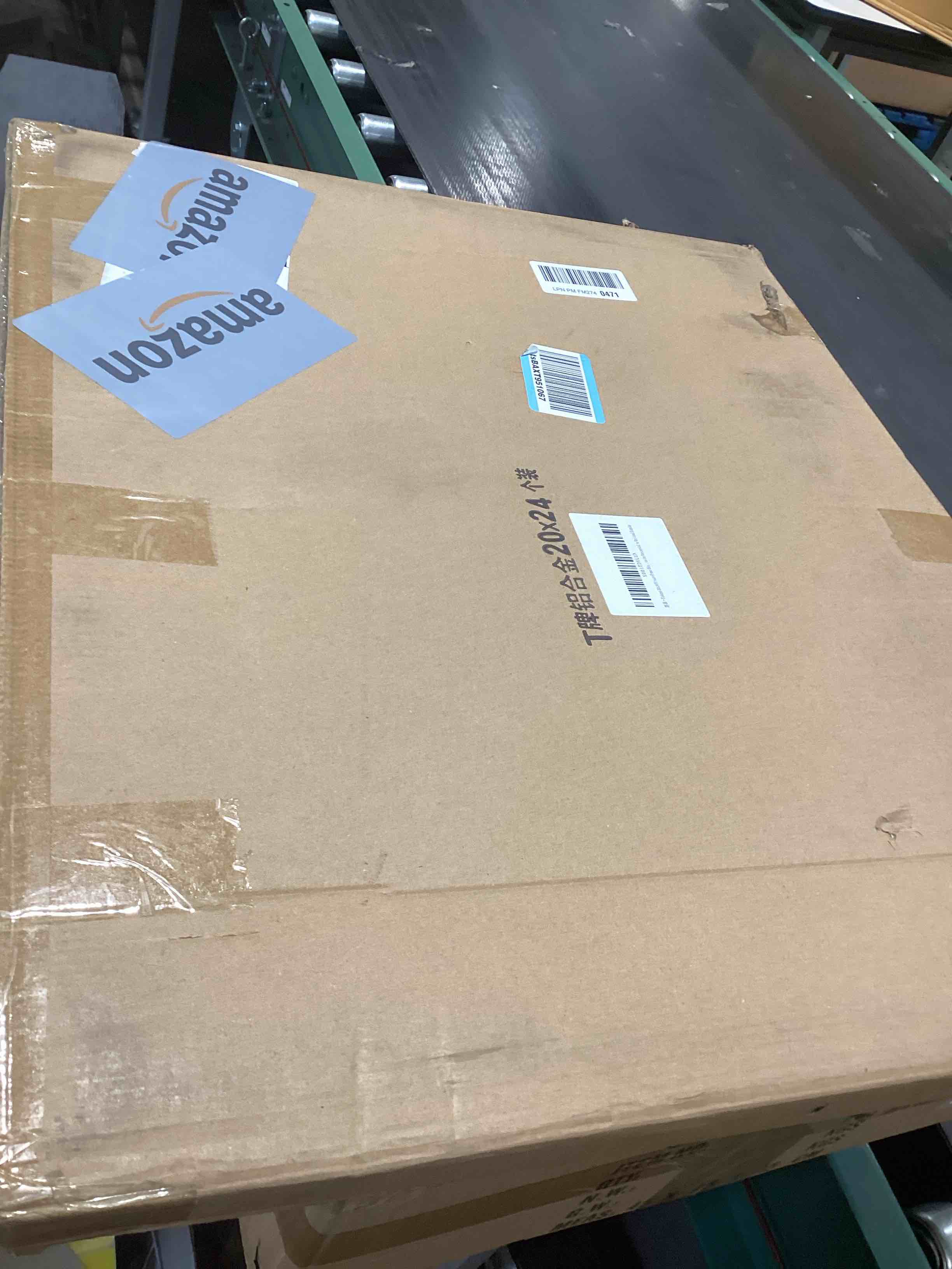 Condition photo showing Good Condition for 20x24 Picture Frame Black – Aluminum Wall Frame with Real Glass, 16x20 Frame with Mat or 20 x 24 Without, Large Metal Poster Frames for Horizontal or Vertical Display Black 20x24