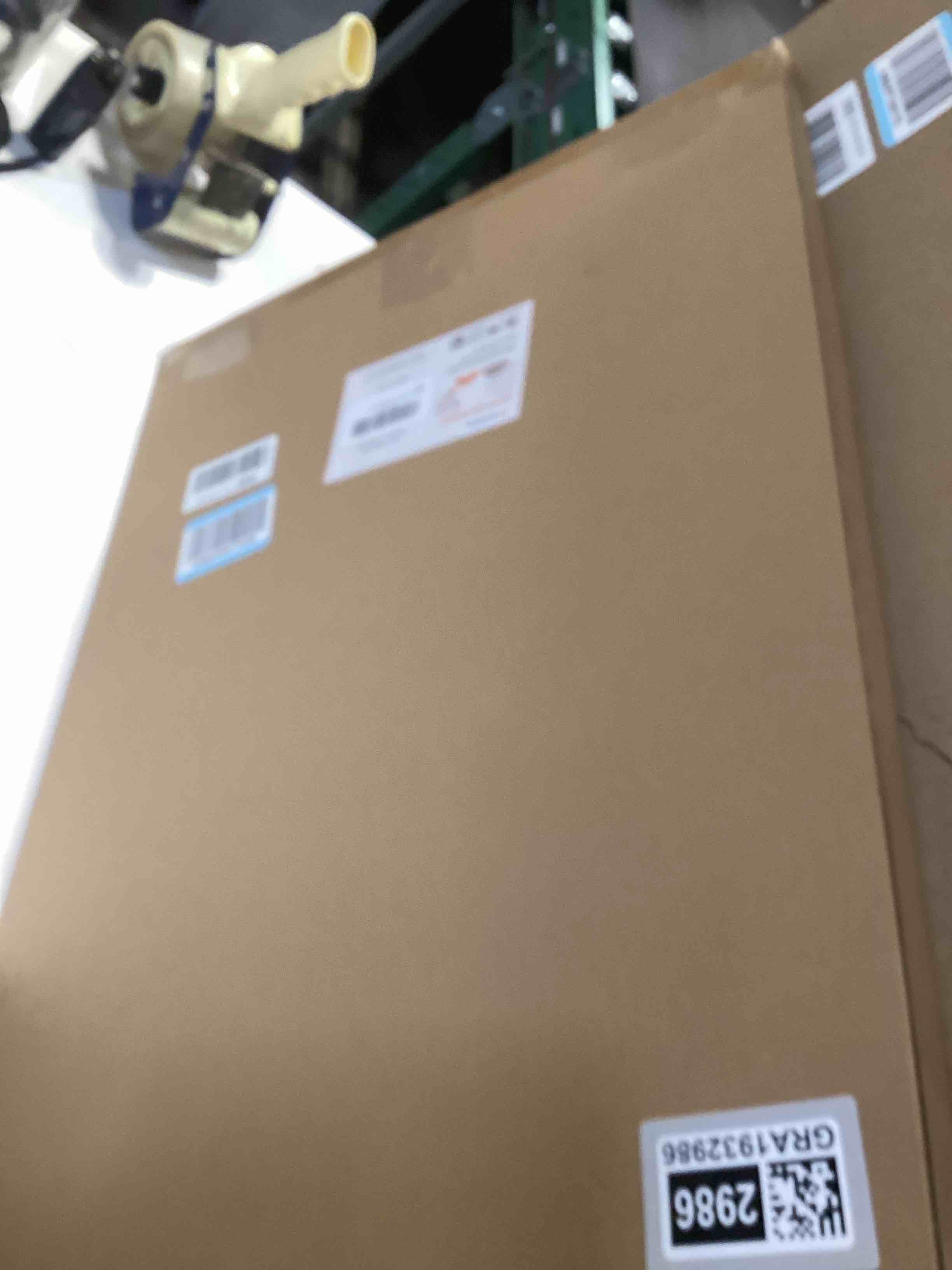 Condition photo showing Good Condition for upsimples 18x24 Picture Frame, Display Pictures 16x20 with Mat or 18 x 24 Without, Wall Hanging Poster Frames, Natural, 1 Pack Natural 18x24