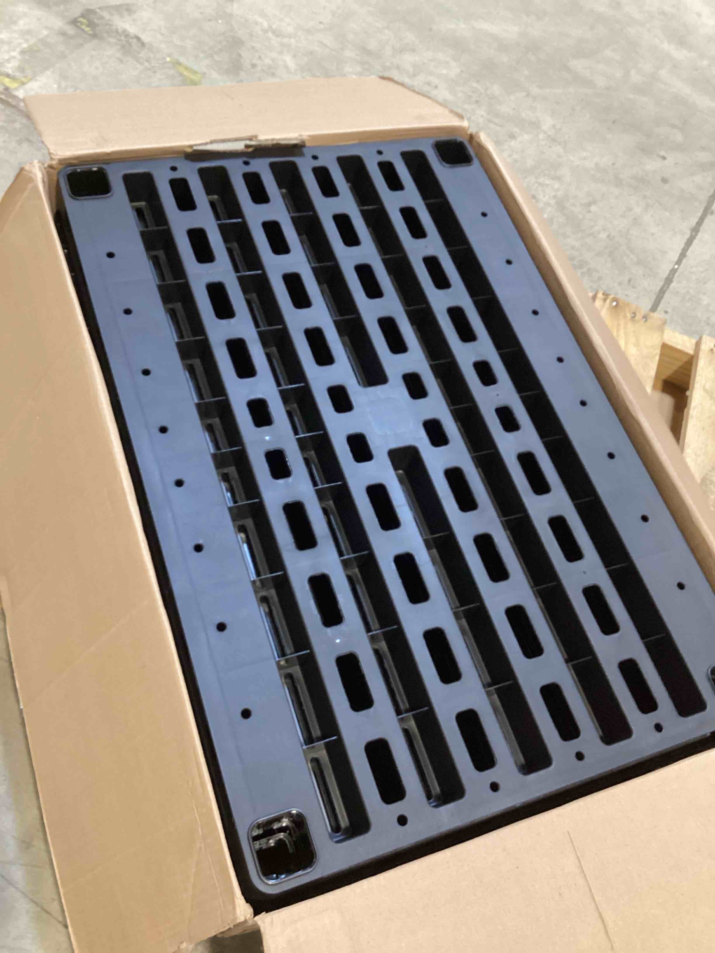 Condition photo showing Good Condition for cx 5-tier heavy duty plastic storage shelves that support up to 150lbs/shelf, organization and storage, weather-resistant design, easy assembly, black (72”h x 36”w x 18”d) 5-tier (1 pack)