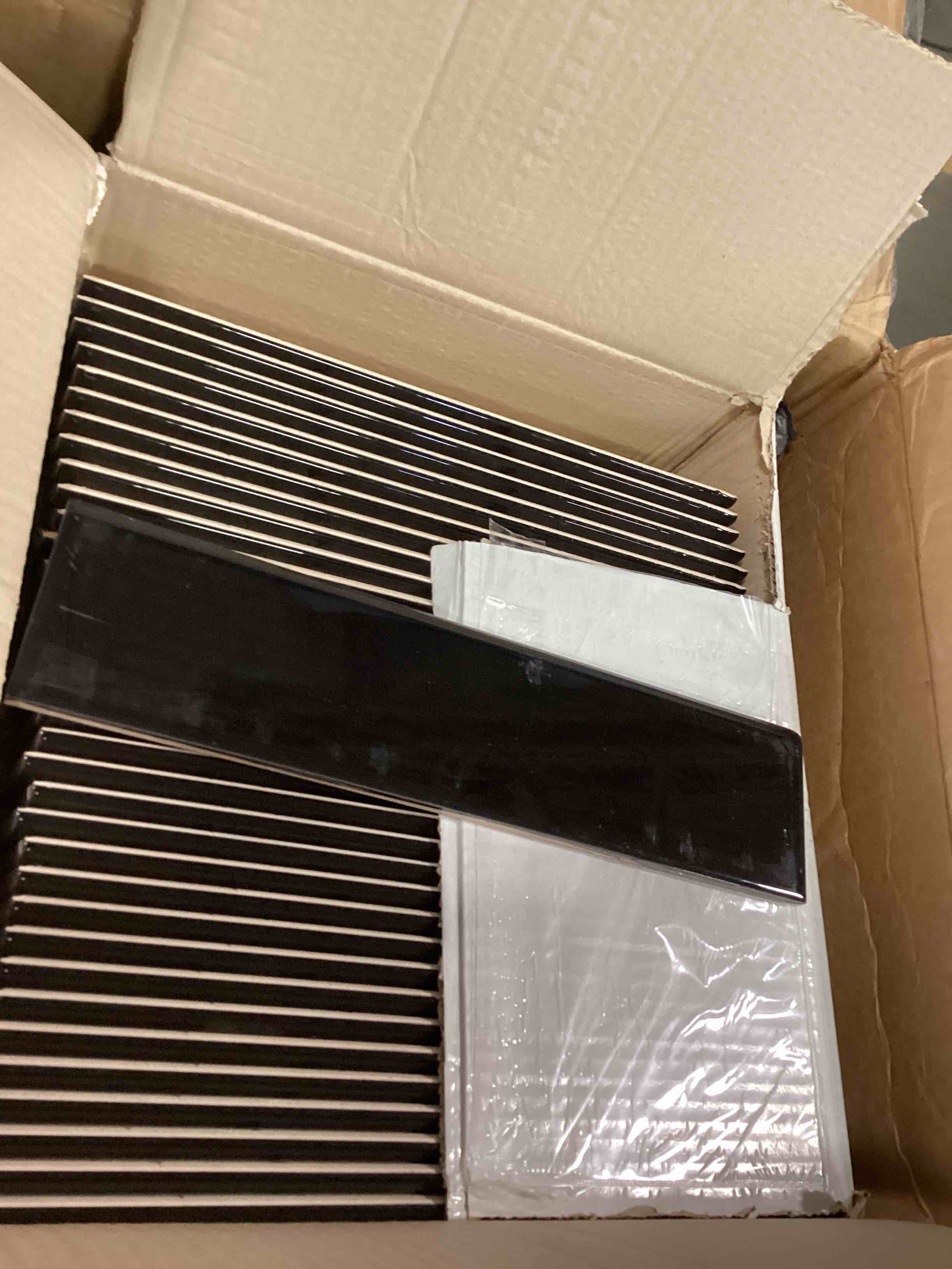 Urban Domain 12'' L x 3'' W Ceramic Bullnose Tile Trim (Set of 36)