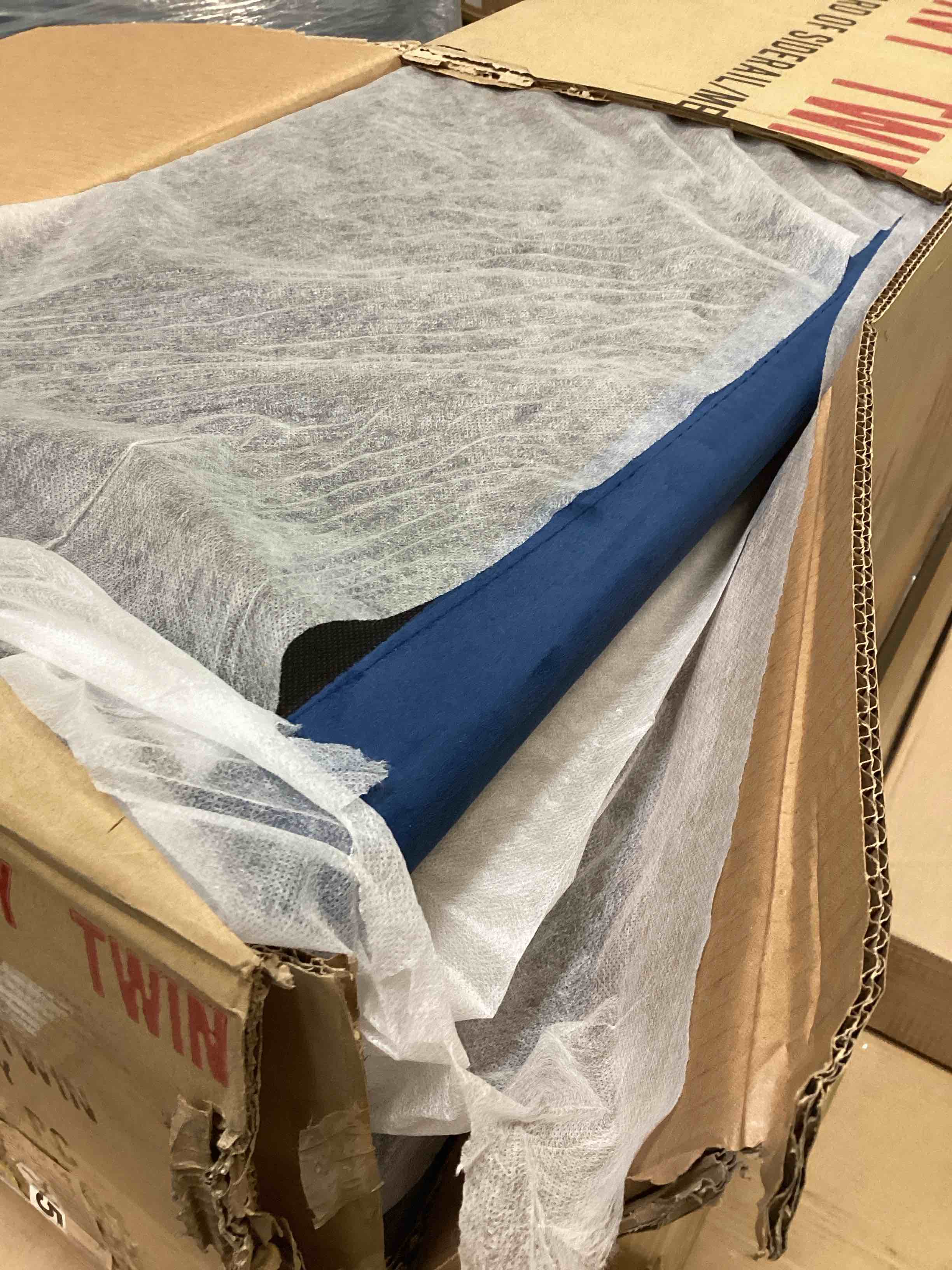 (INCOMPLETE BOX 3 of 3)) Kiki Navy Velvet Twin Bed
