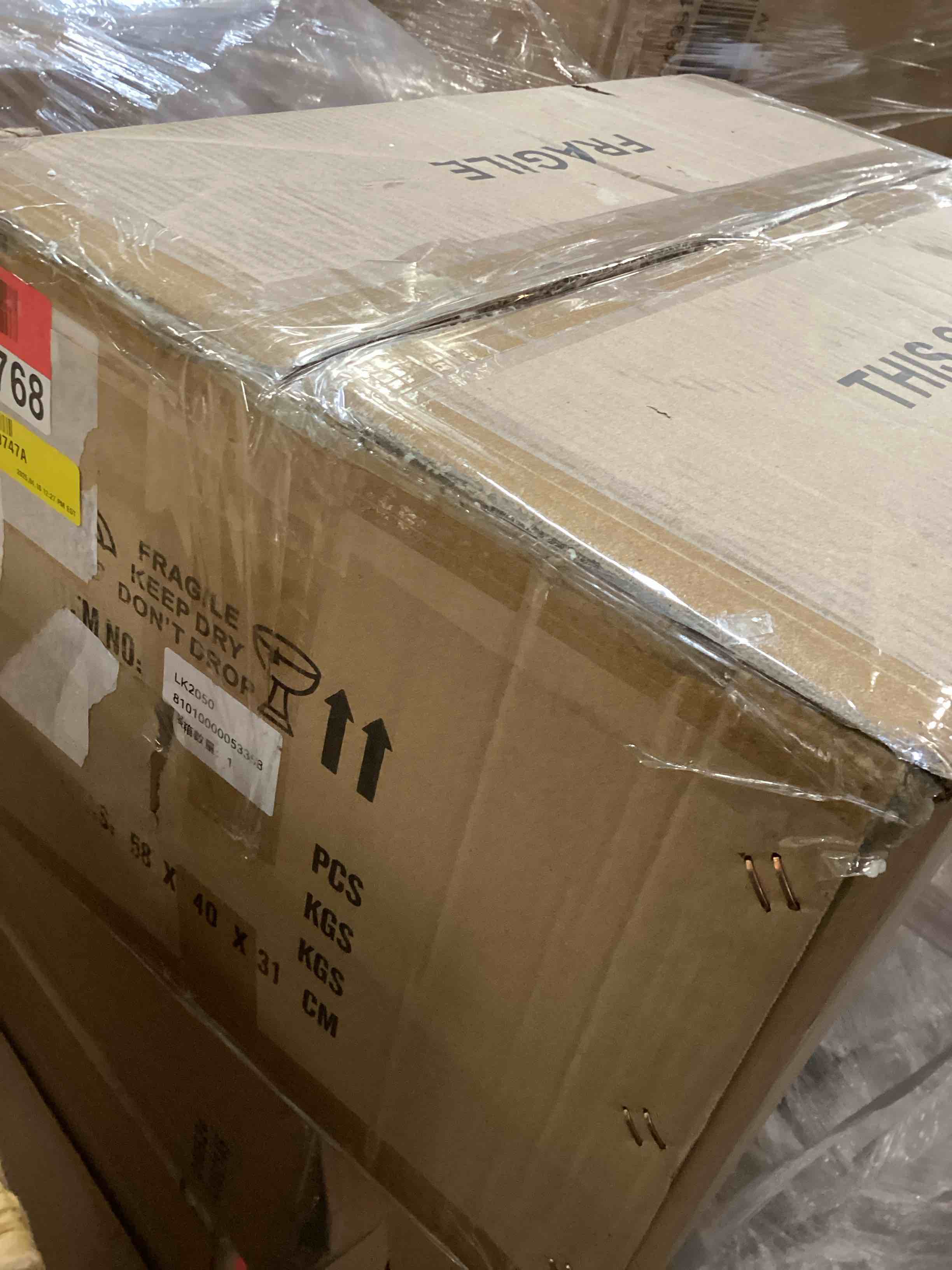 https://s3.amazonaws.com/lotting-images-prod/bidfta/GRA1940537_1749213803650.jpeg
