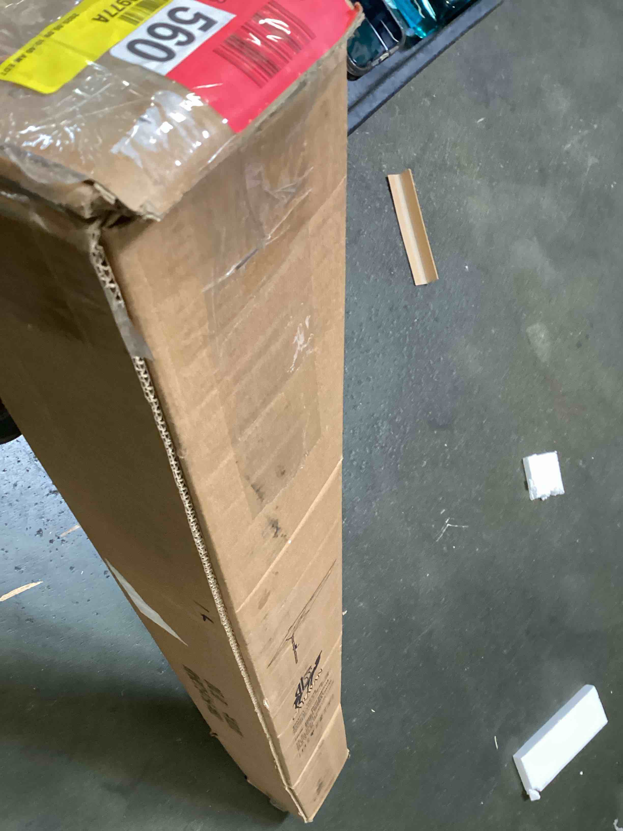 https://s3.amazonaws.com/lotting-images-prod/bidfta/GRA1940598_1749228933283.jpeg