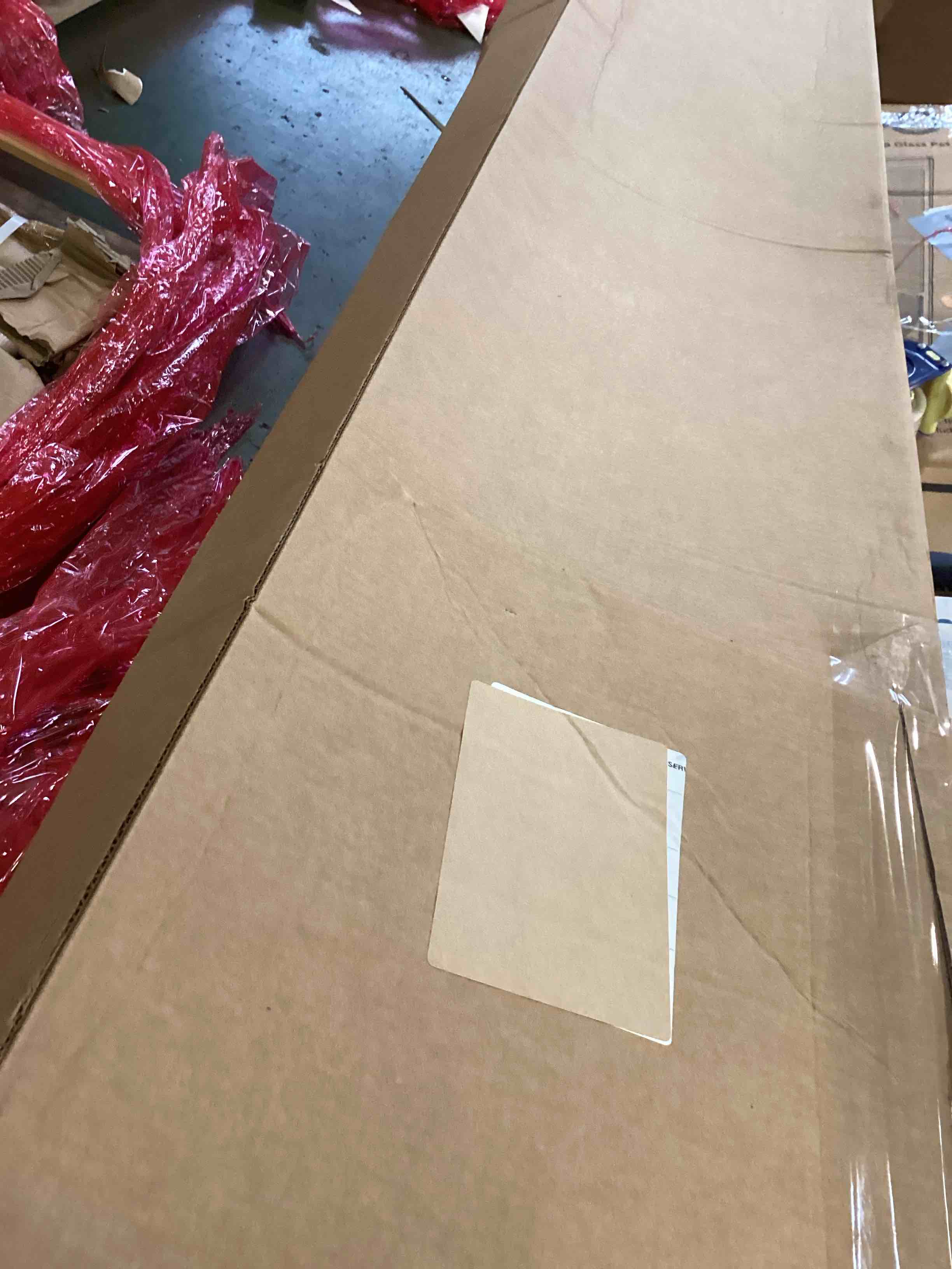https://s3.amazonaws.com/lotting-images-prod/bidfta/GRA1940690_1749295885693.jpeg