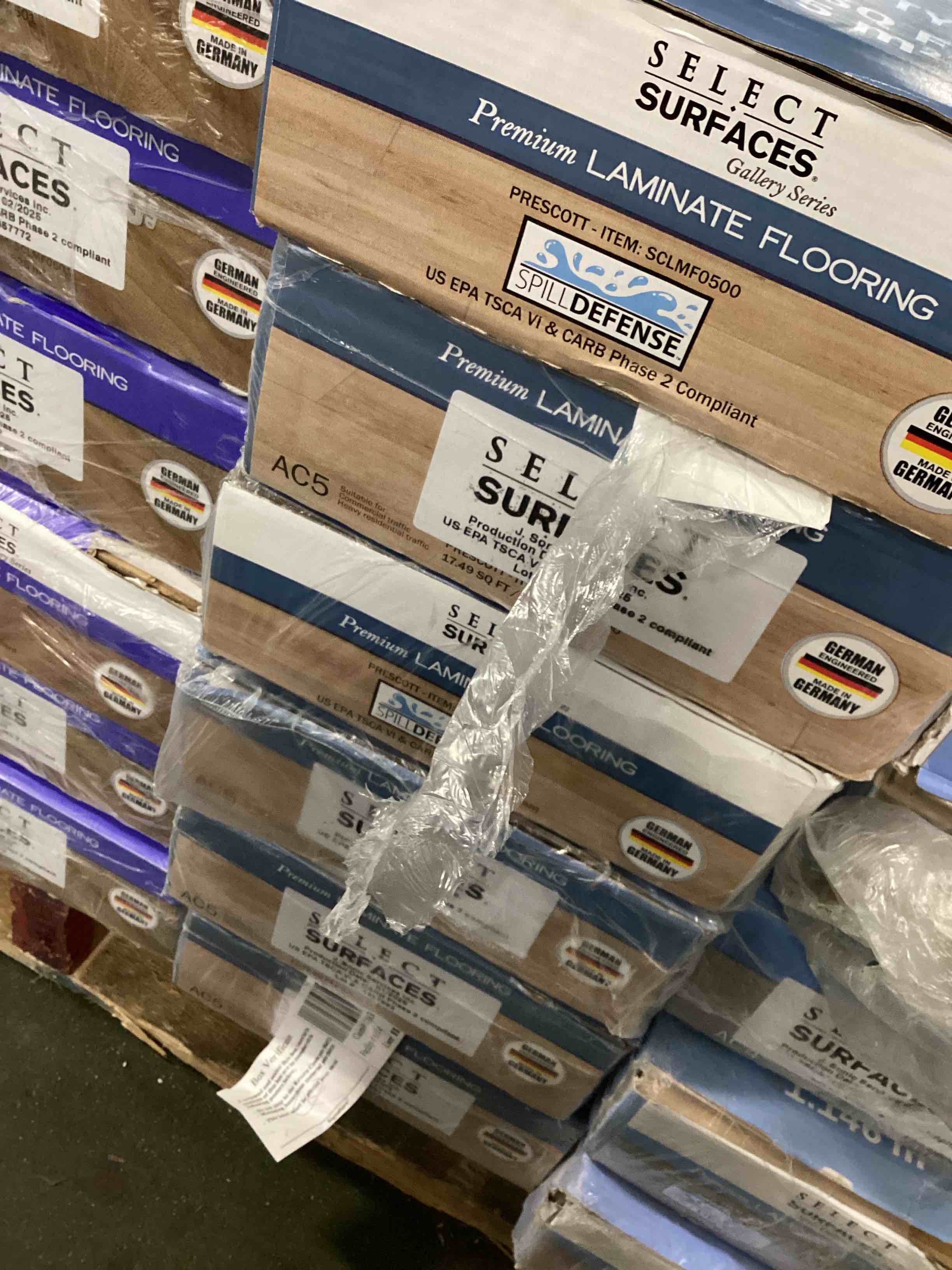 https://s3.amazonaws.com/lotting-images-prod/bidfta/GRA1940748_1749314383462.jpeg