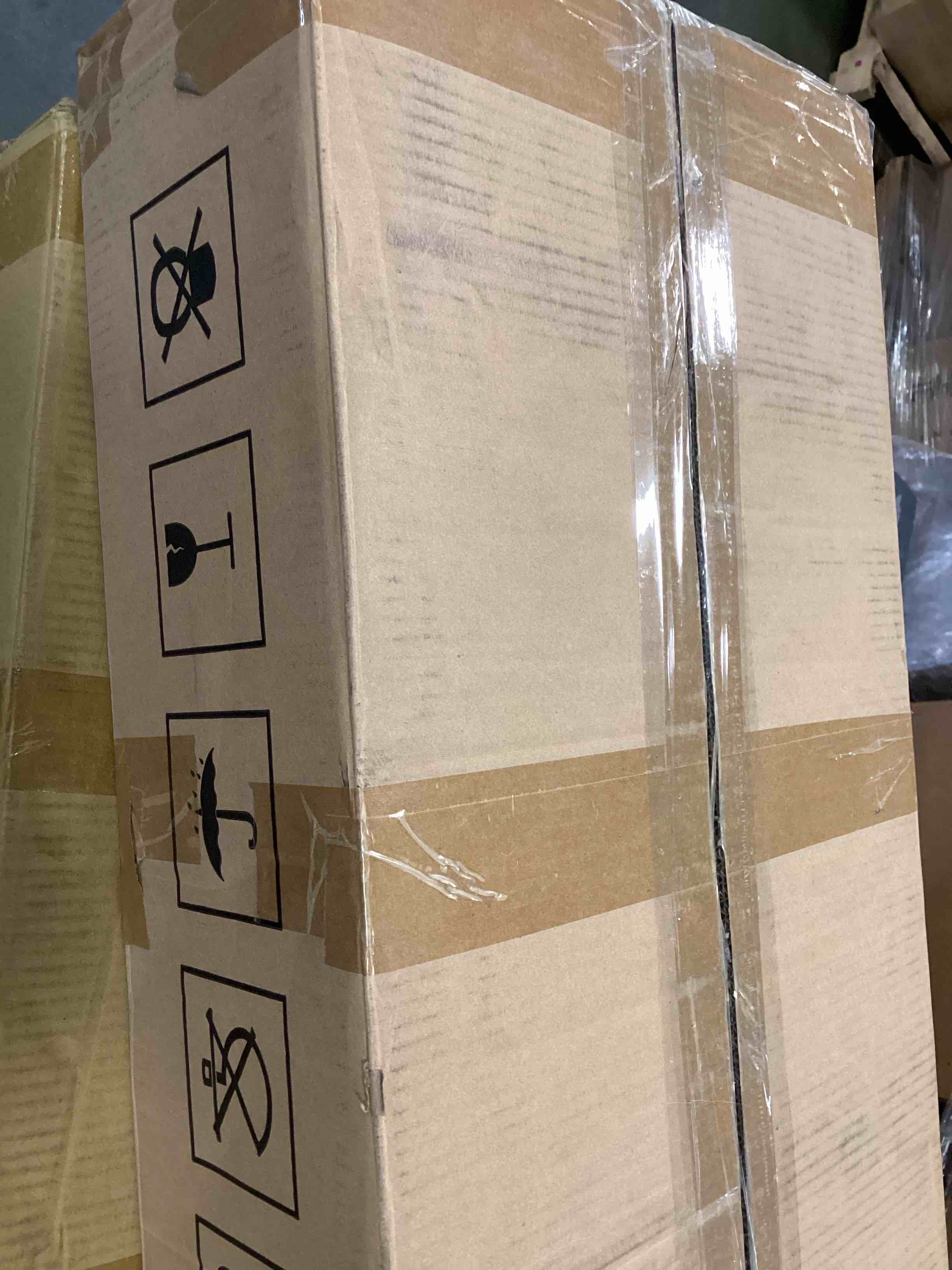 https://s3.amazonaws.com/lotting-images-prod/bidfta/GRA1940776_1749322129287.jpeg