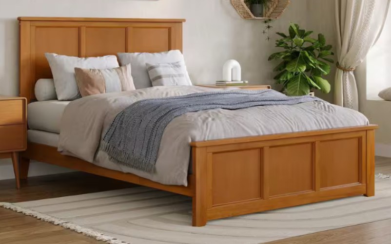 (INCOMPLETE)) Madison Light Toffee Natural Bronze Solid Wood Frame queen Foundation Panel Bed with Matching Footboard