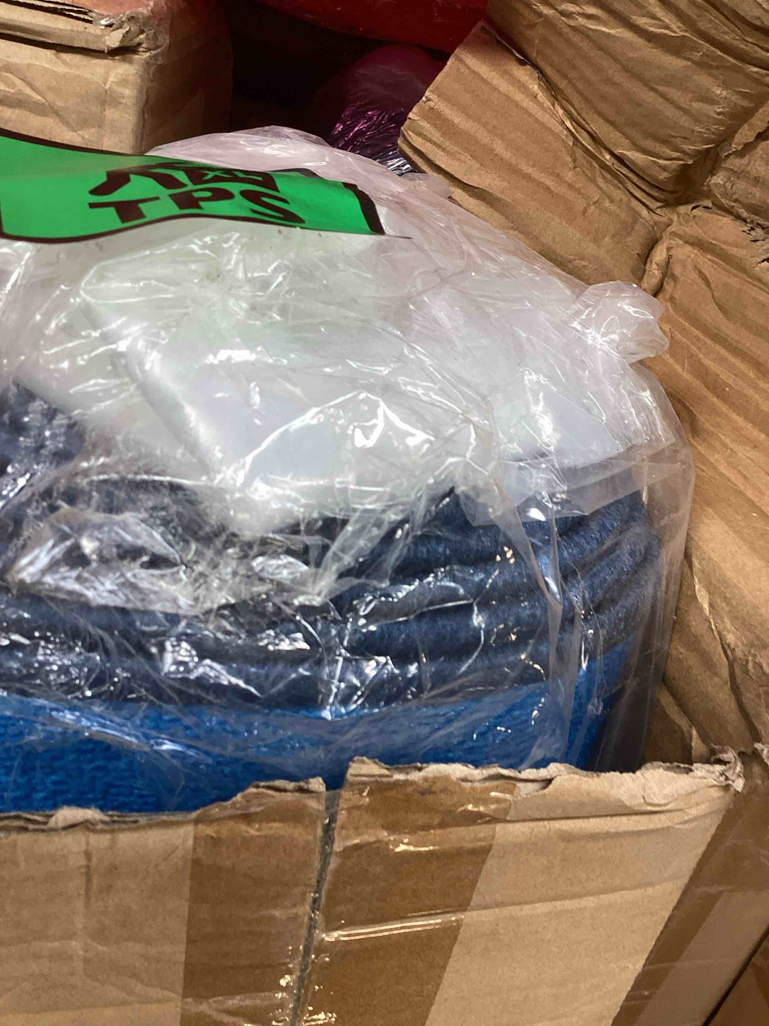 https://s3.amazonaws.com/lotting-images-prod/bidfta/GRA1941497_1750167905851.jpeg