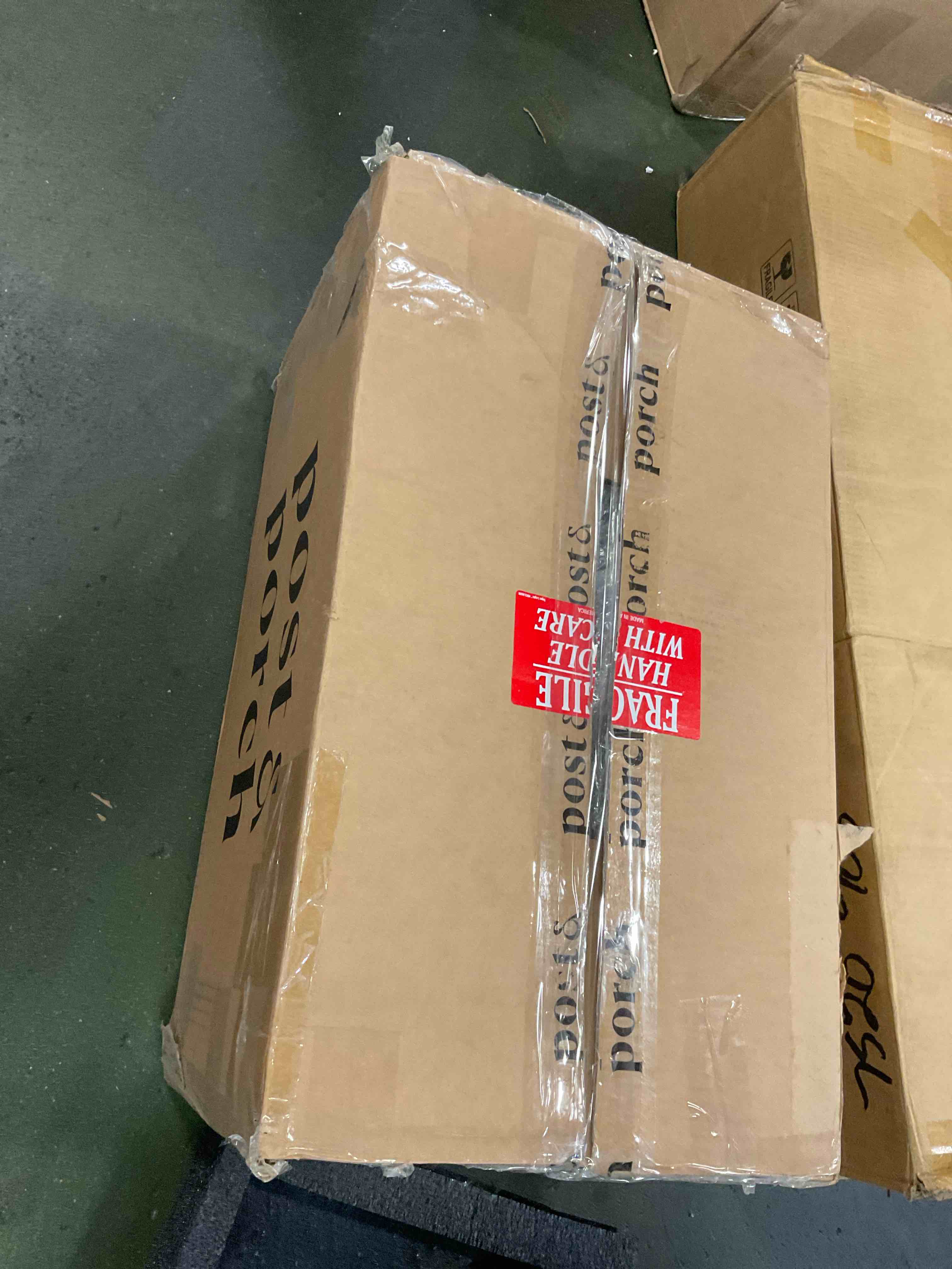 https://s3.amazonaws.com/lotting-images-prod/bidfta/GRA1941623_1750259642055.jpeg