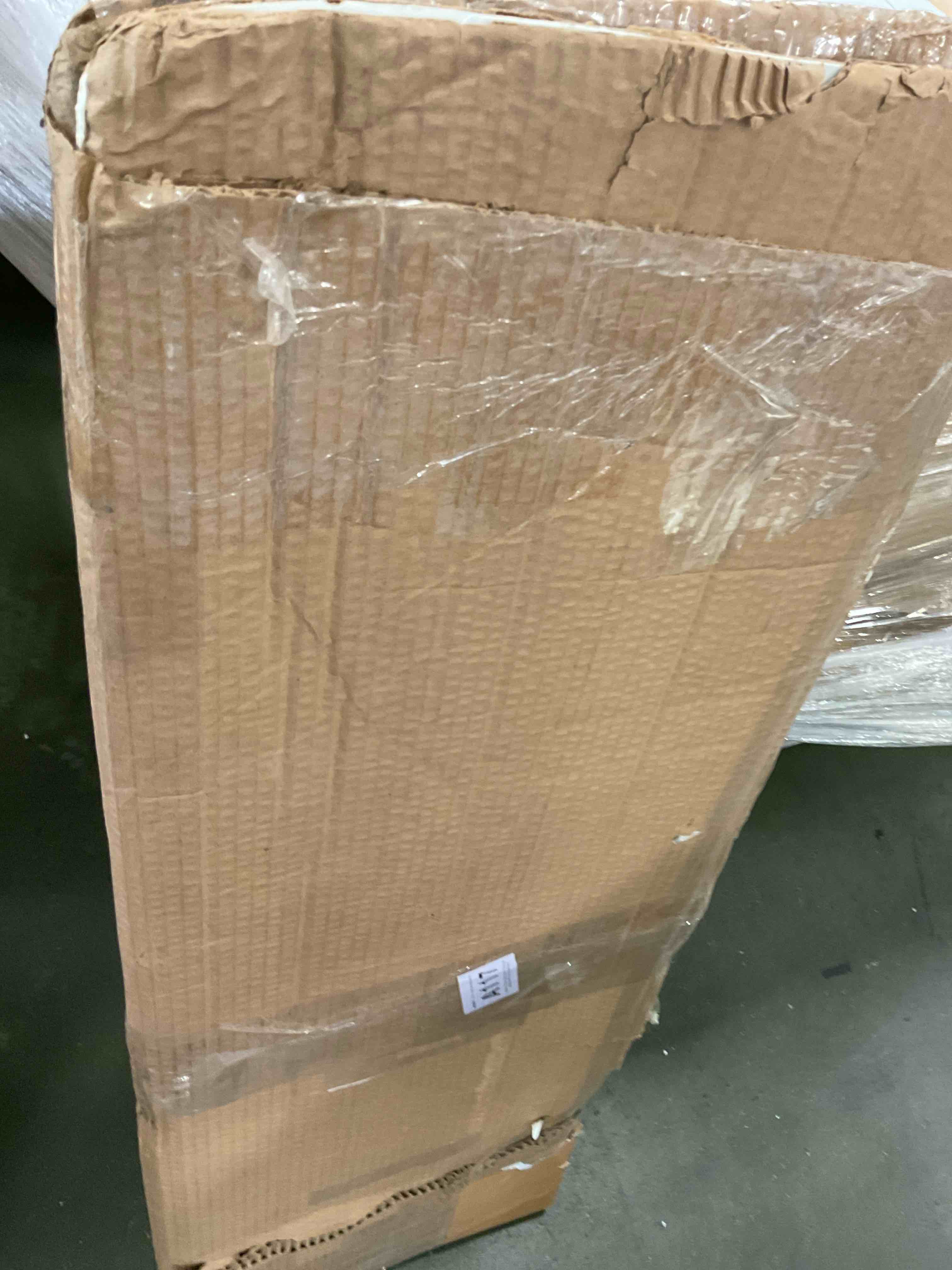 https://s3.amazonaws.com/lotting-images-prod/bidfta/GRA1941636_1750265958784.jpeg