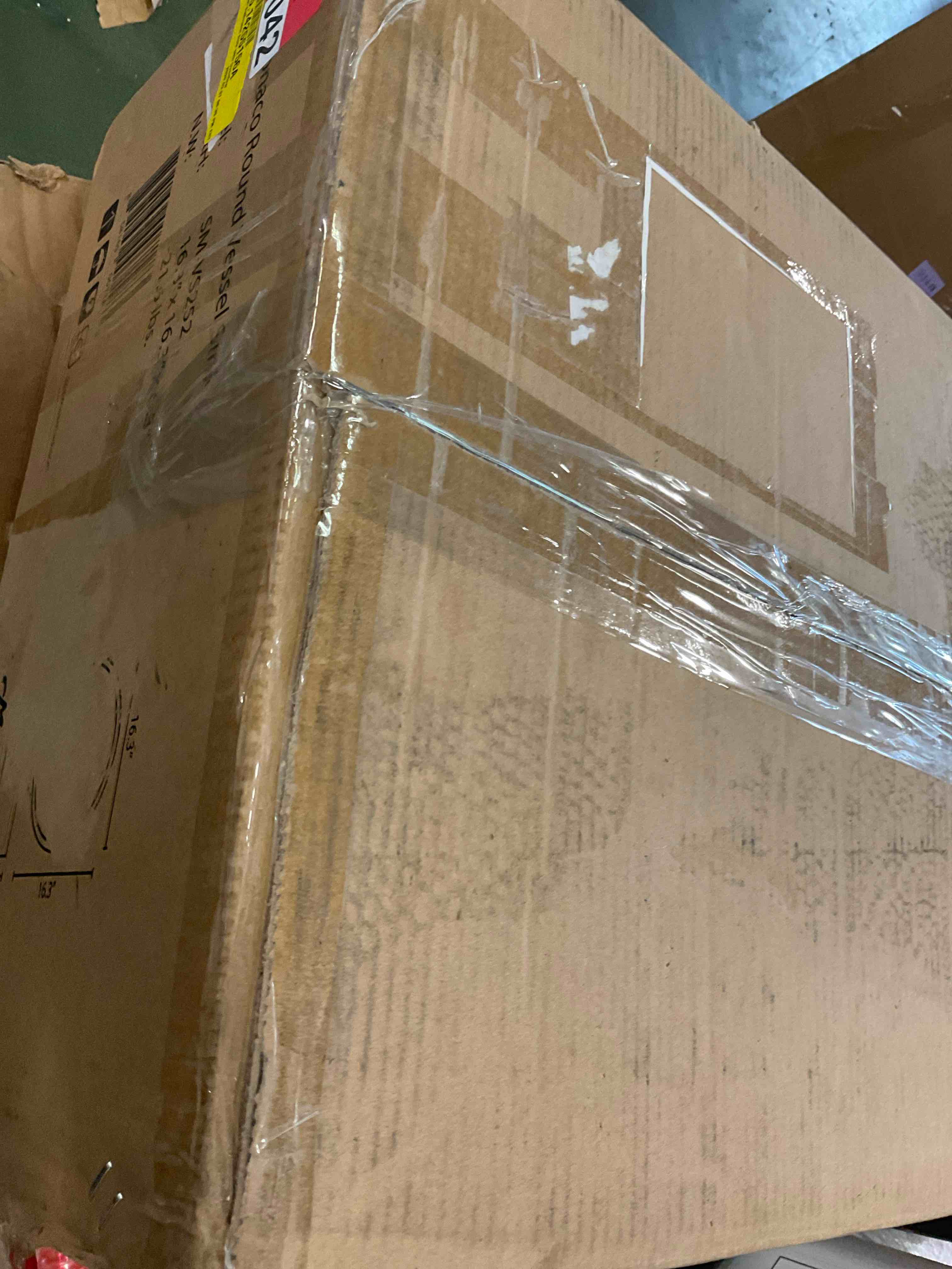 https://s3.amazonaws.com/lotting-images-prod/bidfta/GRA1941668_1750272431629.jpeg