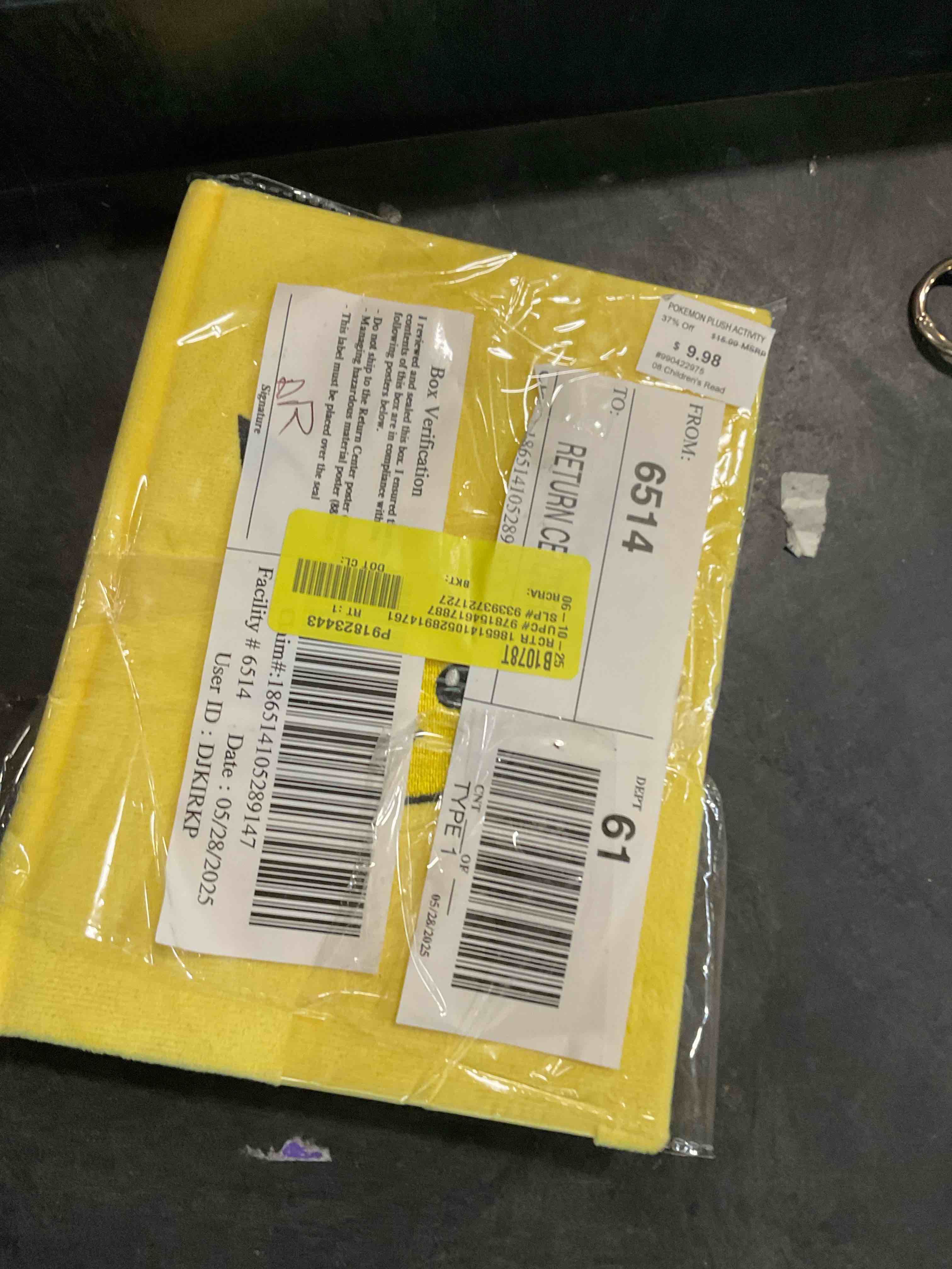 https://s3.amazonaws.com/lotting-images-prod/bidfta/GRA1941846_1750425946747.jpeg
