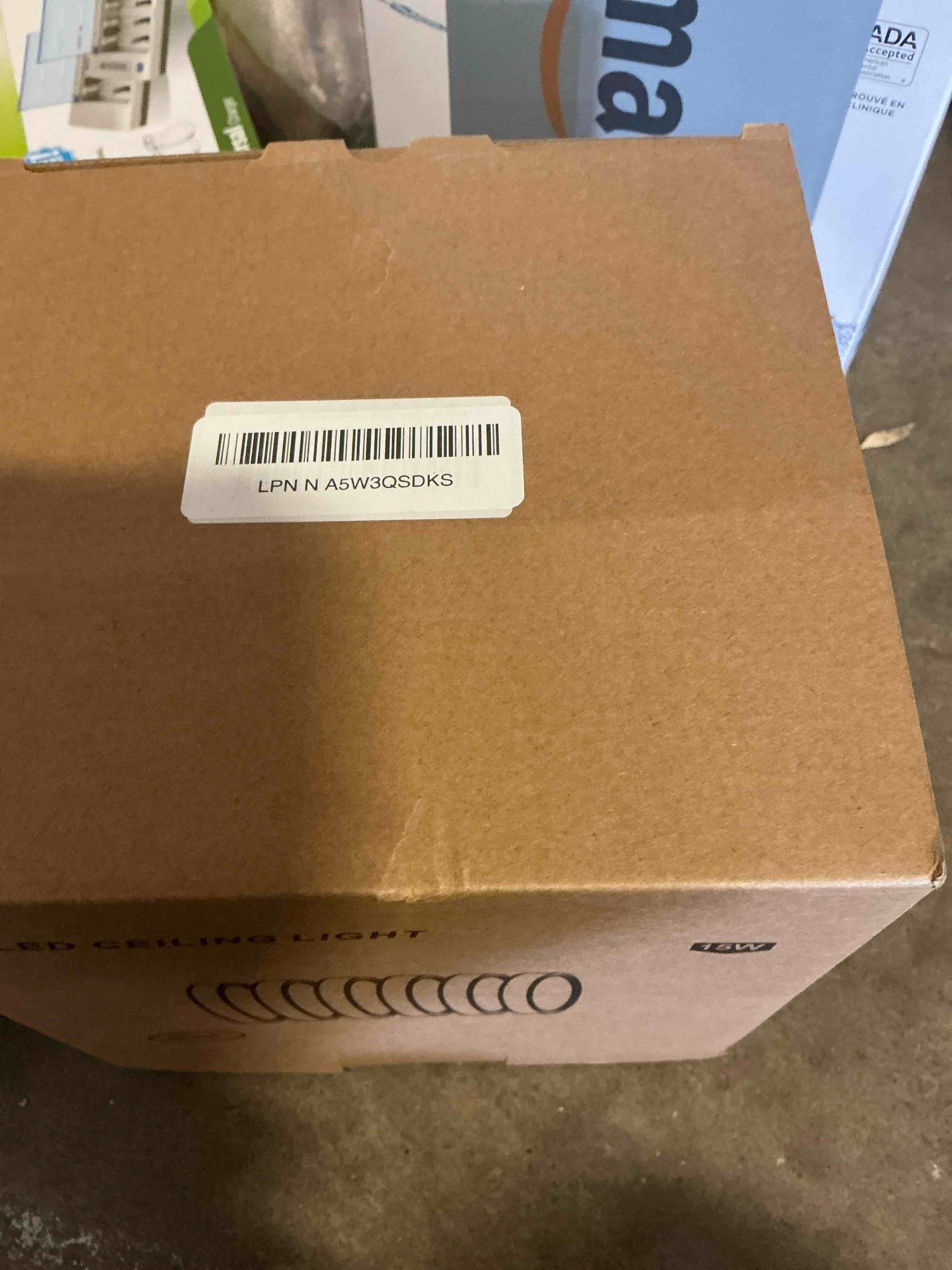 https://s3.amazonaws.com/lotting-images-prod/bidfta/GRA1957118_1745351871713.jpeg