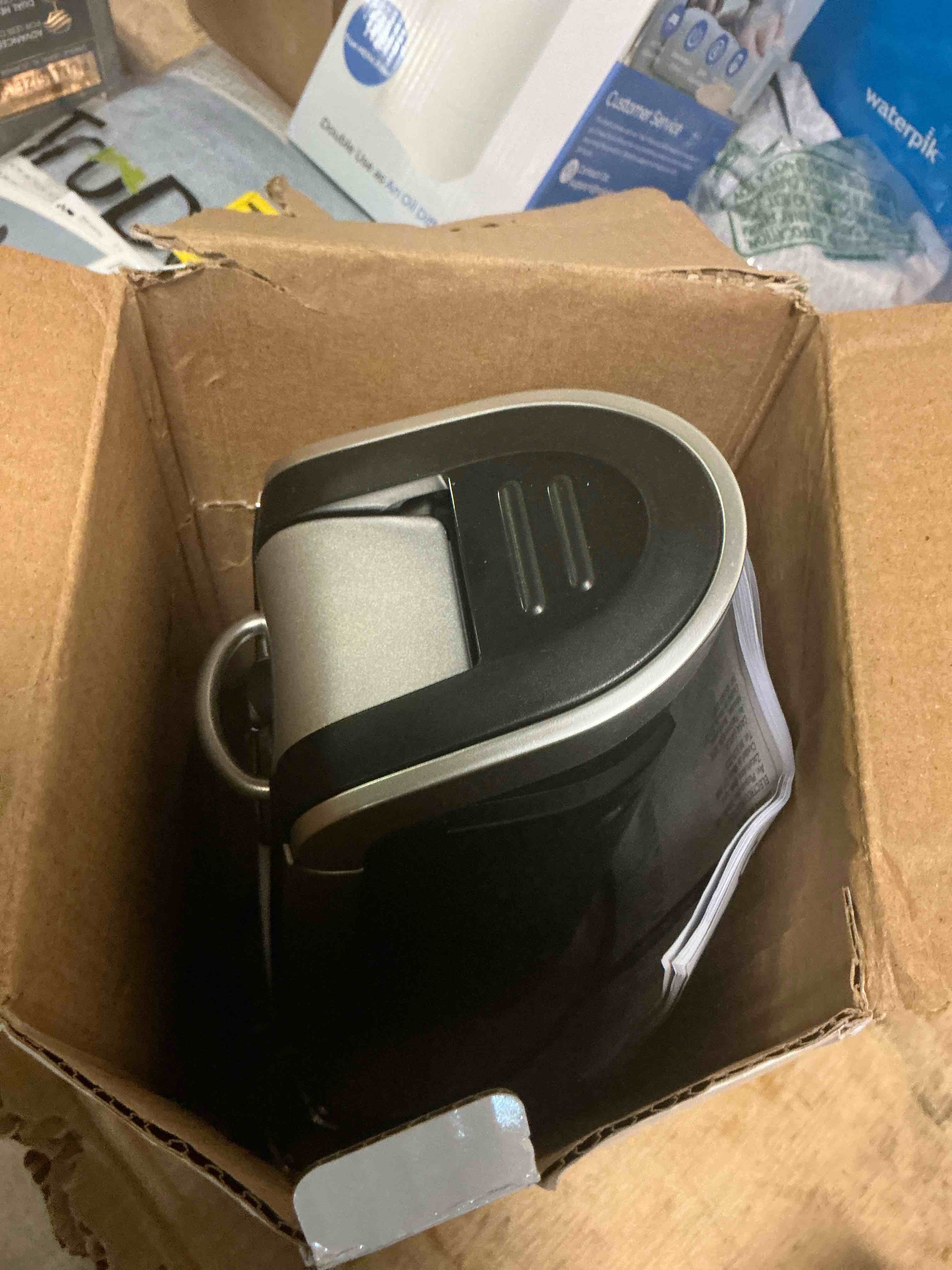 https://s3.amazonaws.com/lotting-images-prod/bidfta/GRA1957153_1745530689977.jpeg