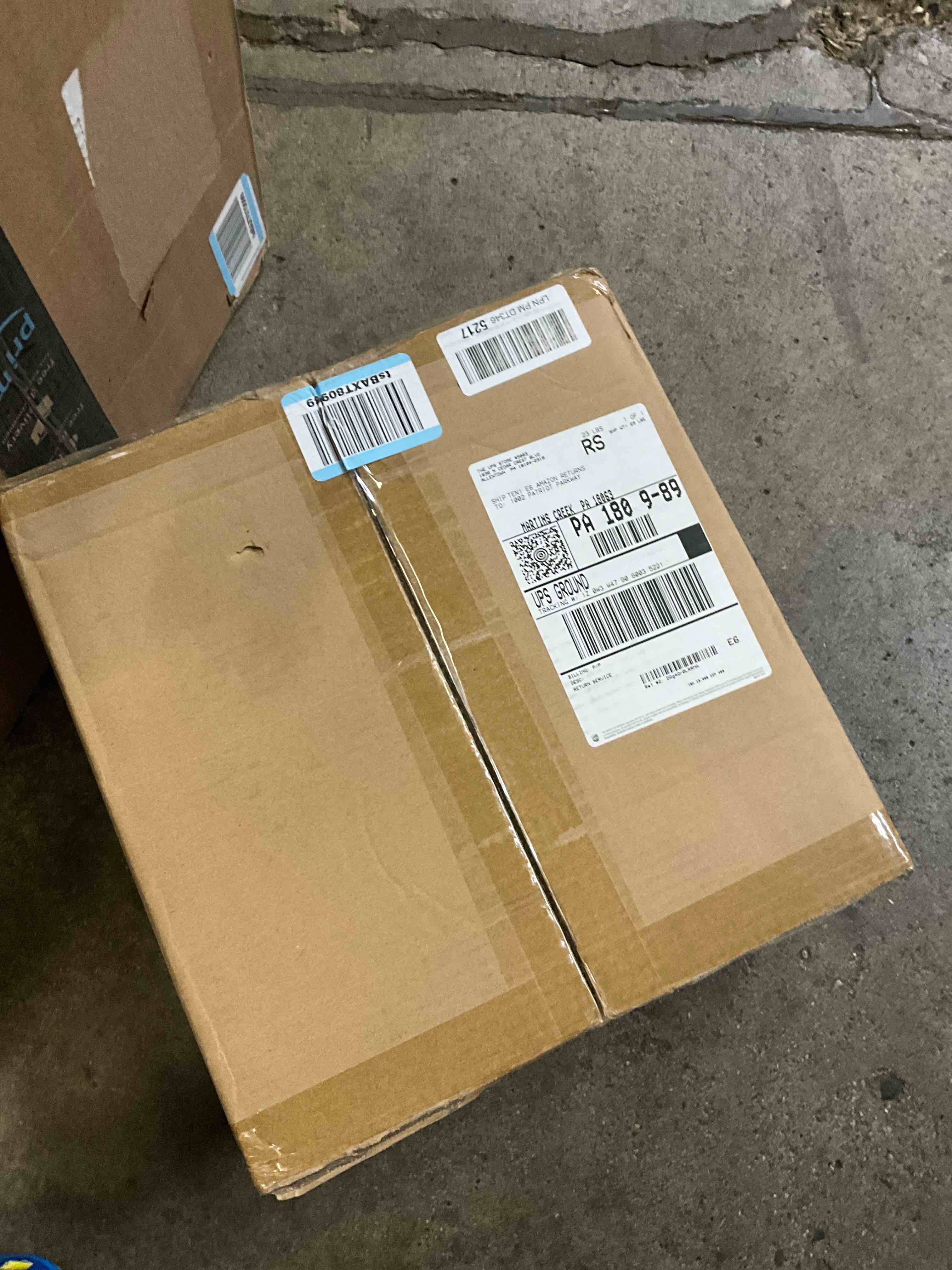 https://s3.amazonaws.com/lotting-images-prod/bidfta/GRA1957235_1745773289165.jpeg