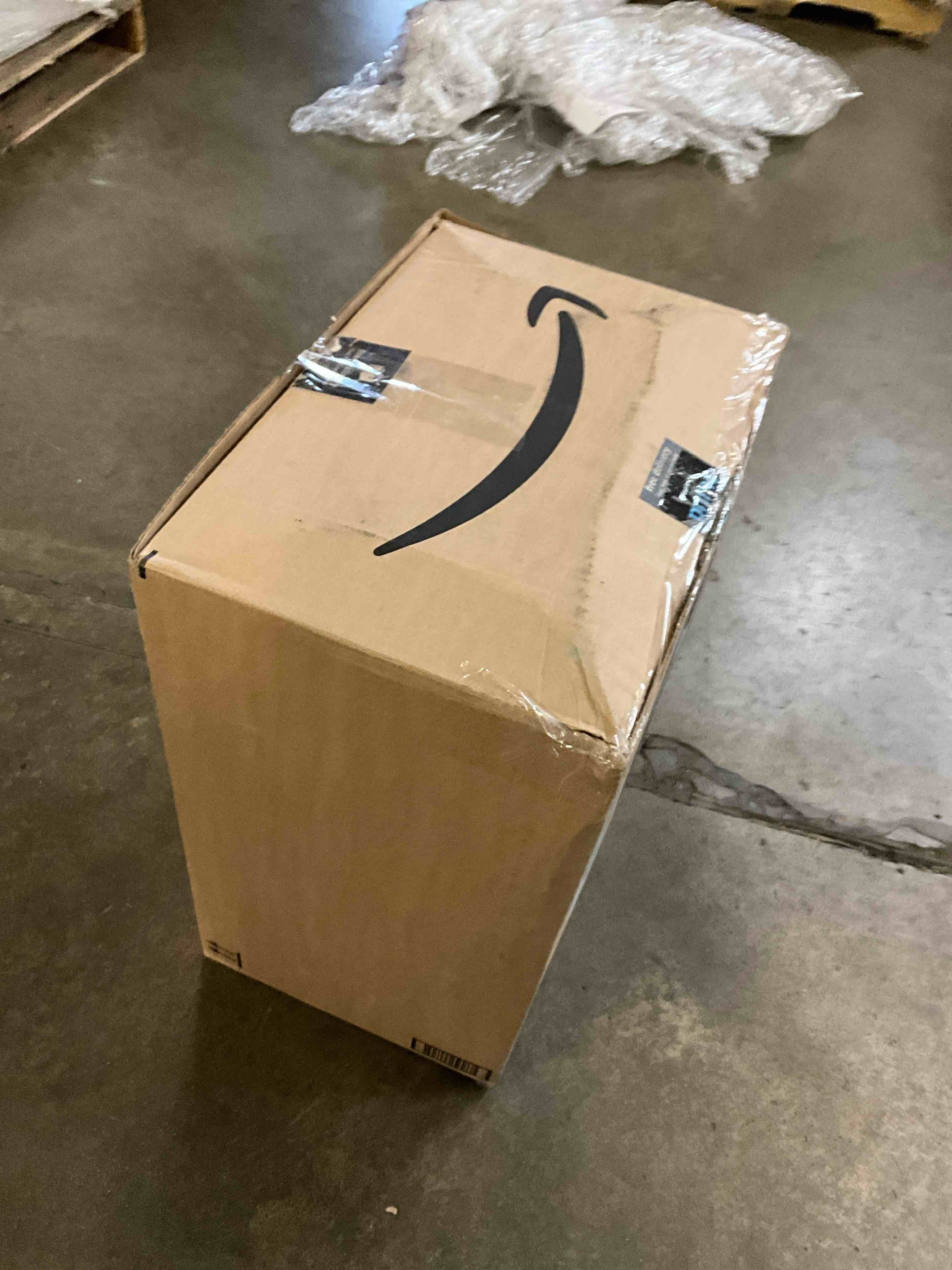 https://s3.amazonaws.com/lotting-images-prod/bidfta/GRA1957256_1745774521045.jpeg