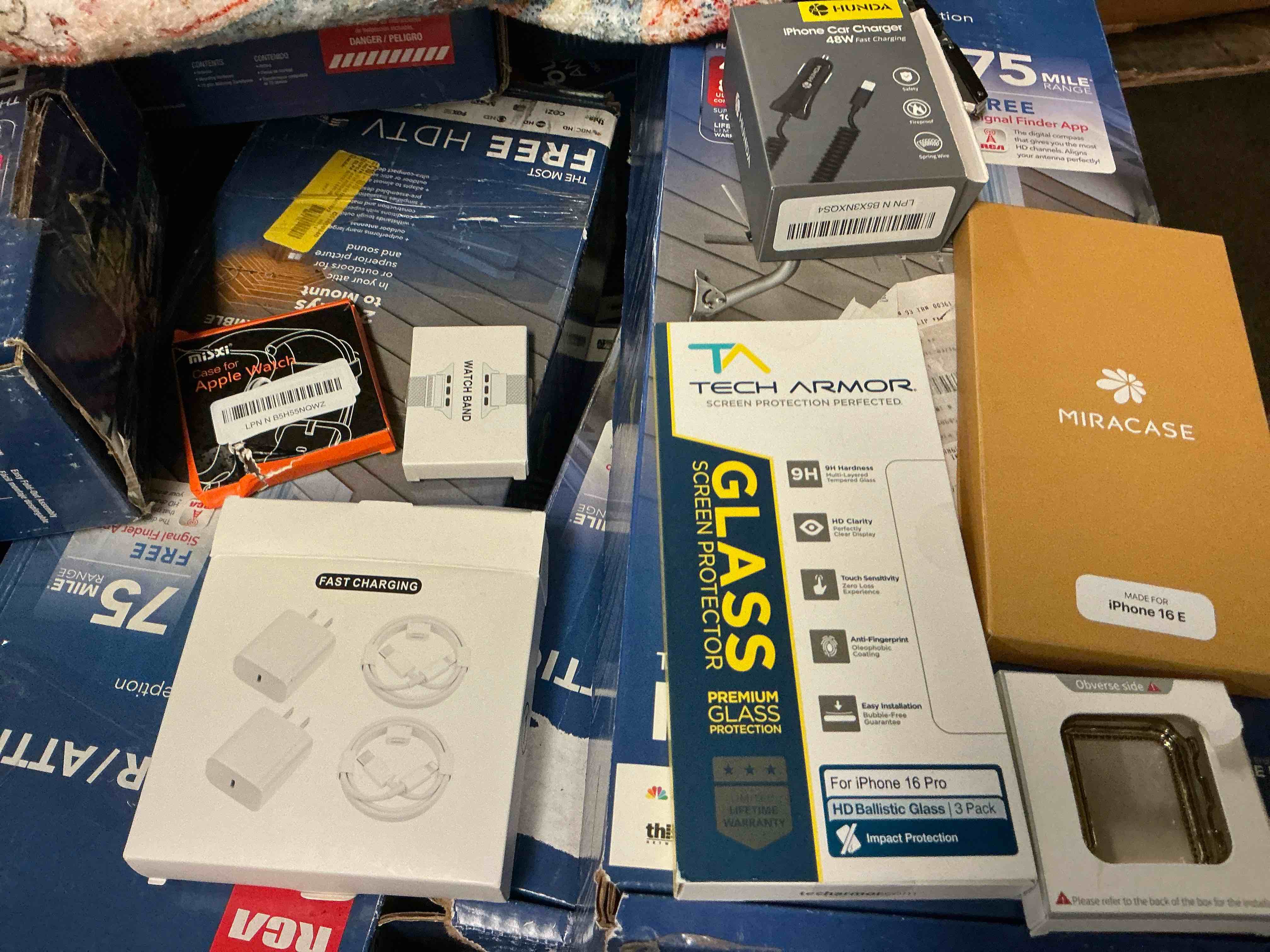 https://s3.amazonaws.com/lotting-images-prod/bidfta/GRA1958044_1748213883405.jpeg