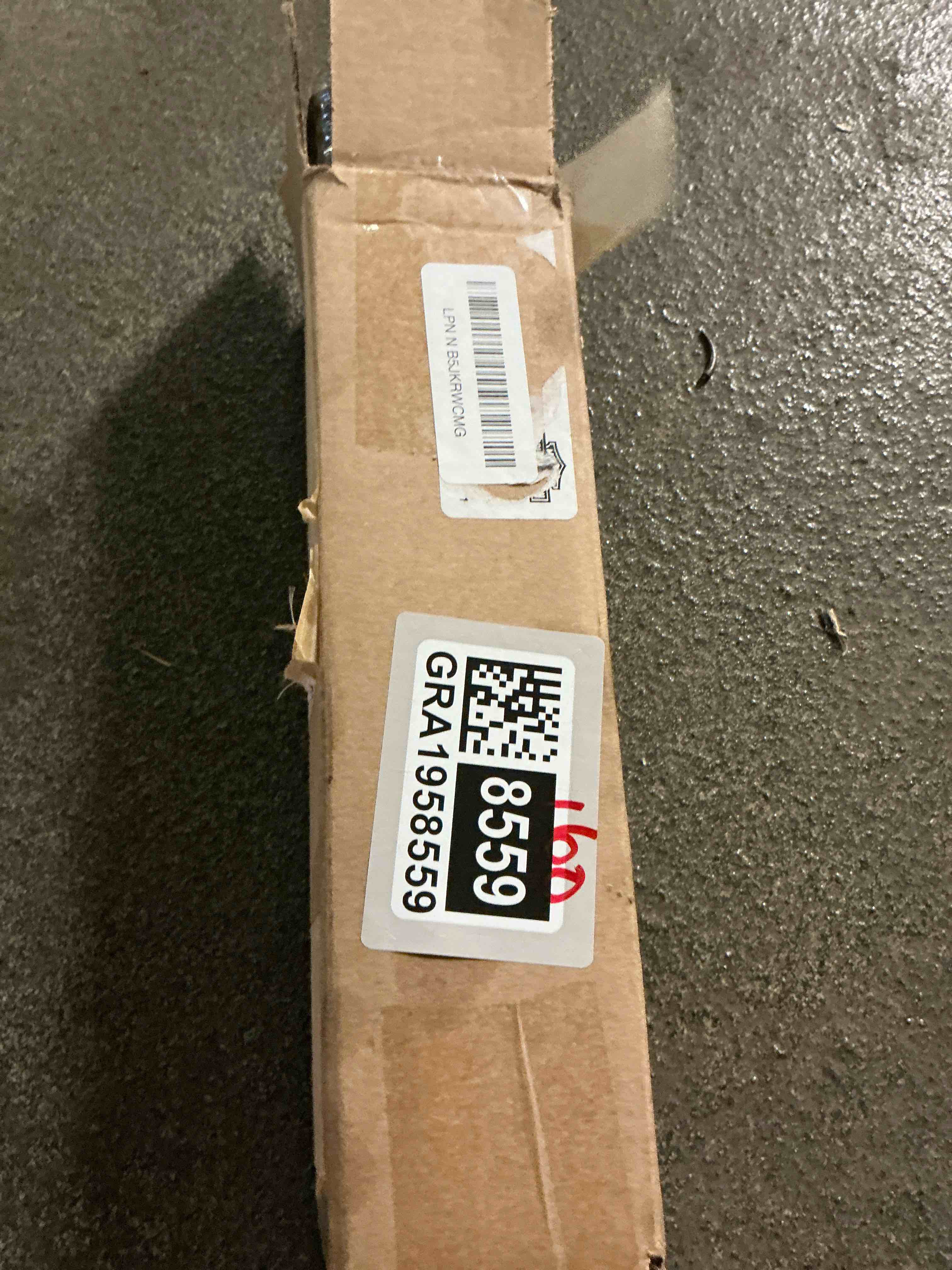 https://s3.amazonaws.com/lotting-images-prod/bidfta/GRA1958559_1749767195593.jpeg