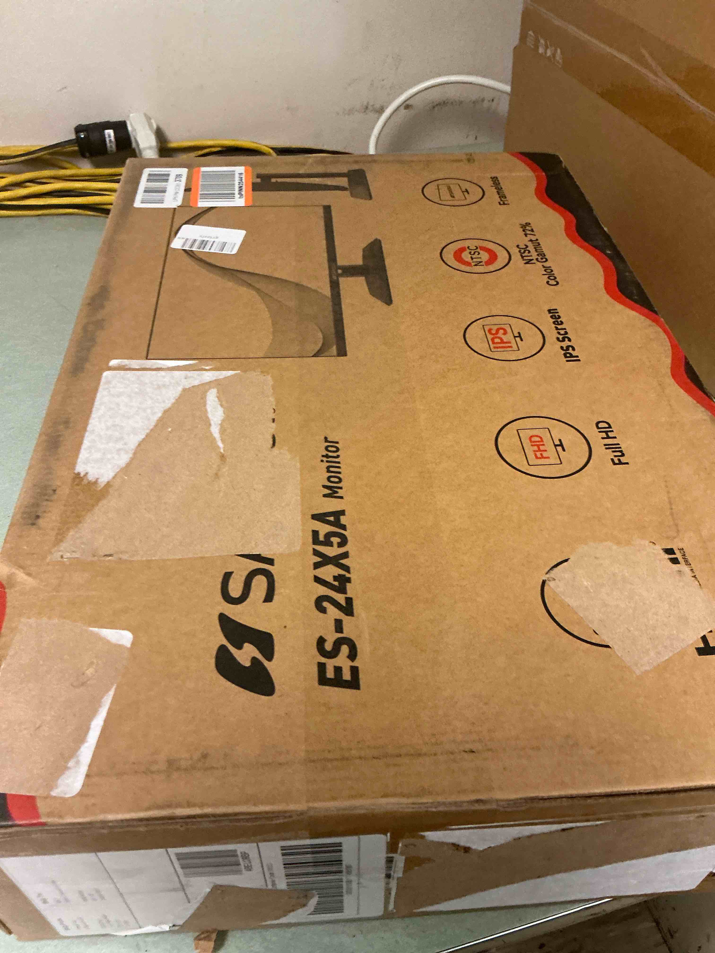 https://s3.amazonaws.com/lotting-images-prod/bidfta/GRA1958973_1751997732479.jpeg