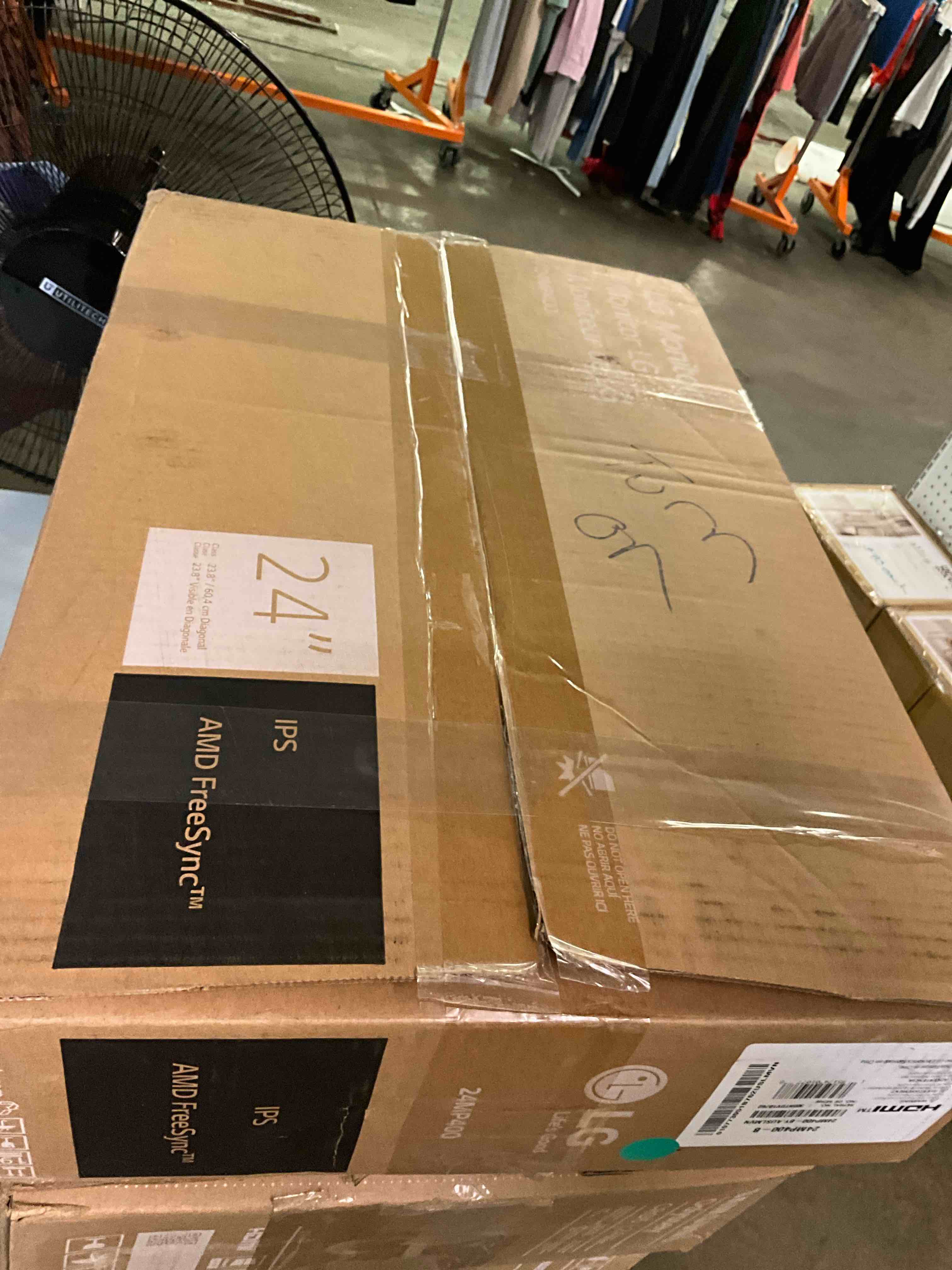 https://s3.amazonaws.com/lotting-images-prod/bidfta/GRA1959166_1752628565698.jpeg