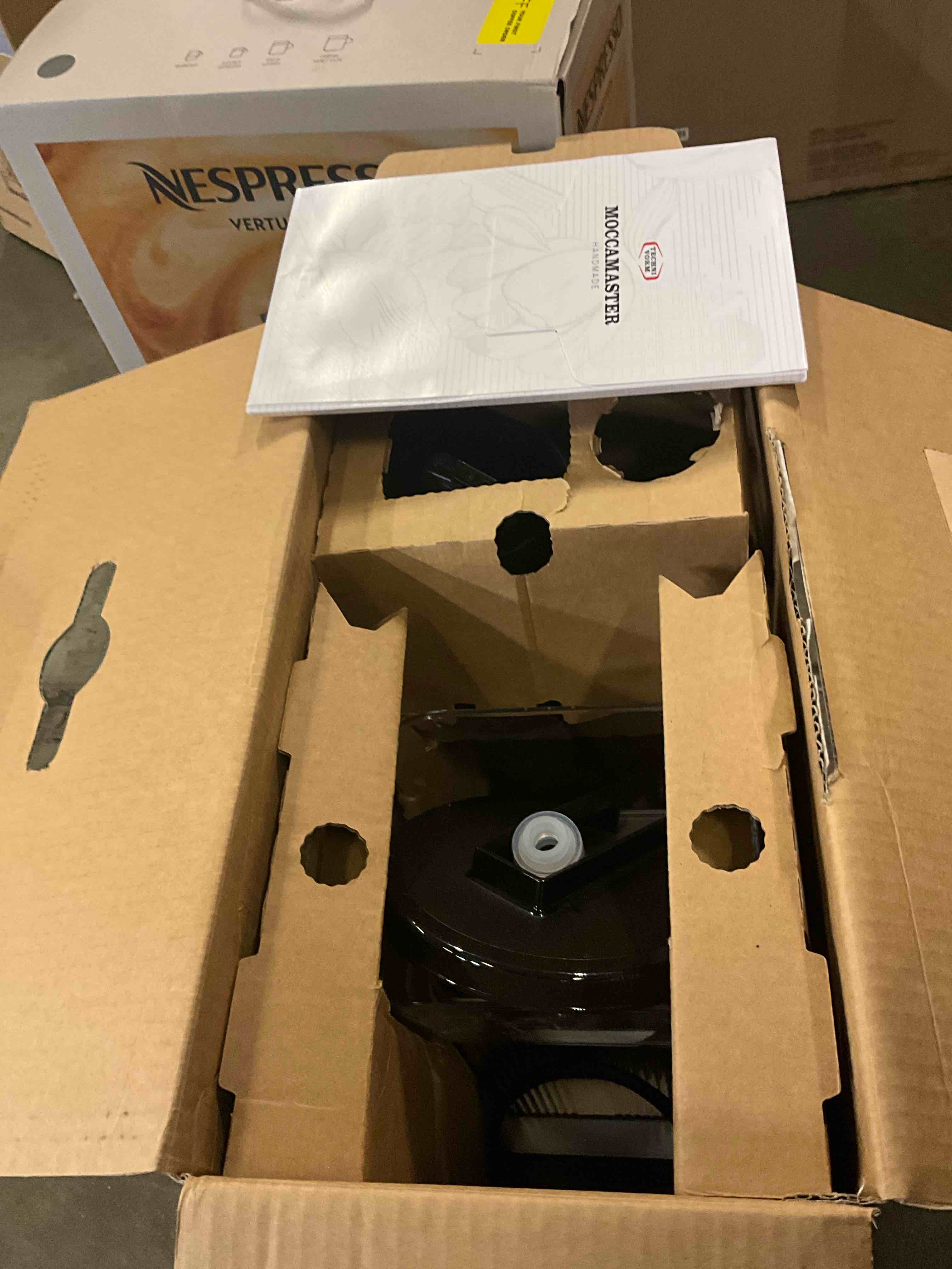 https://s3.amazonaws.com/lotting-images-prod/bidfta/GRA1959603_1753126970904.jpeg