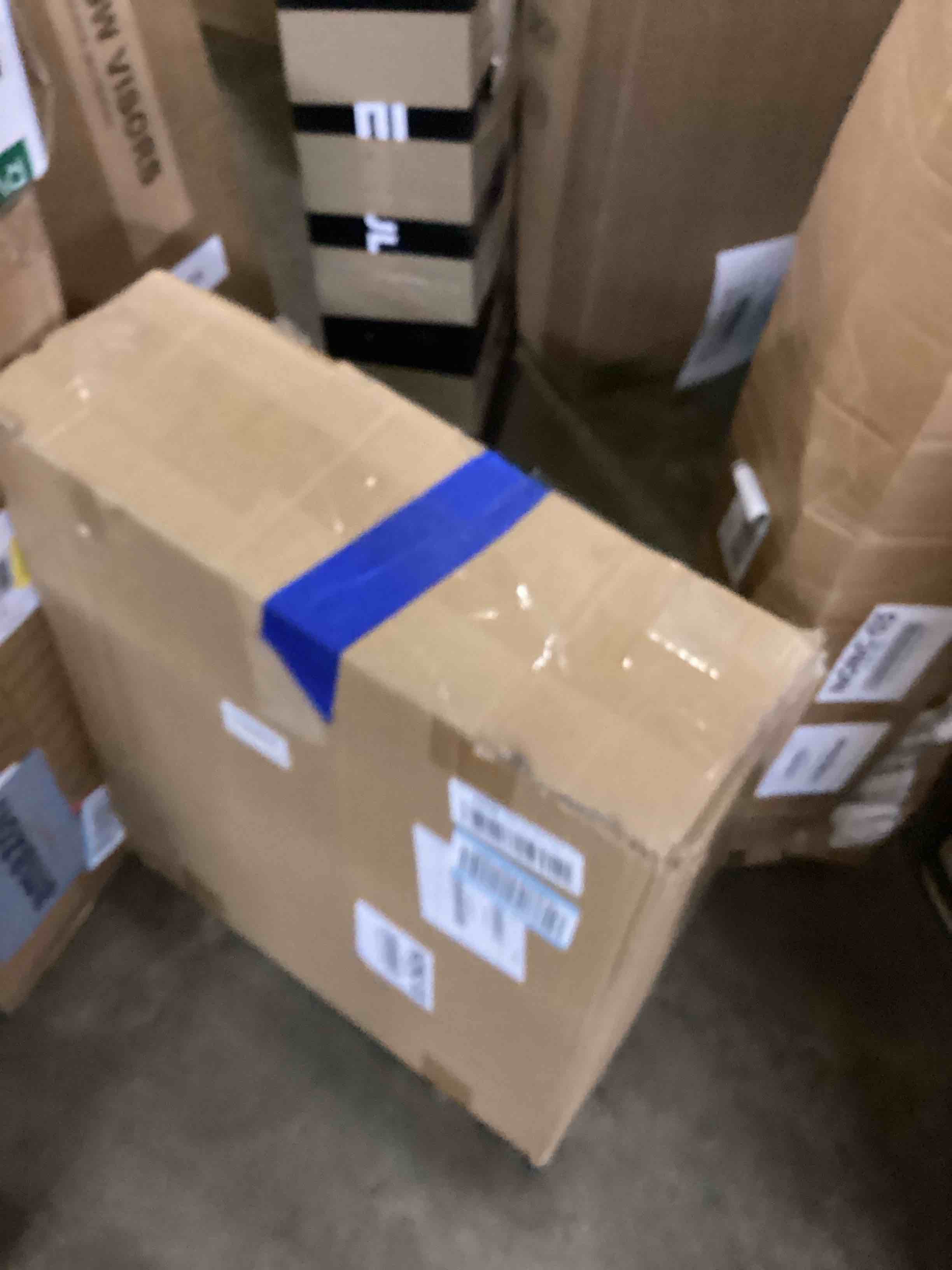 https://s3.amazonaws.com/lotting-images-prod/bidfta/GRA1959661_1753638640497.jpeg