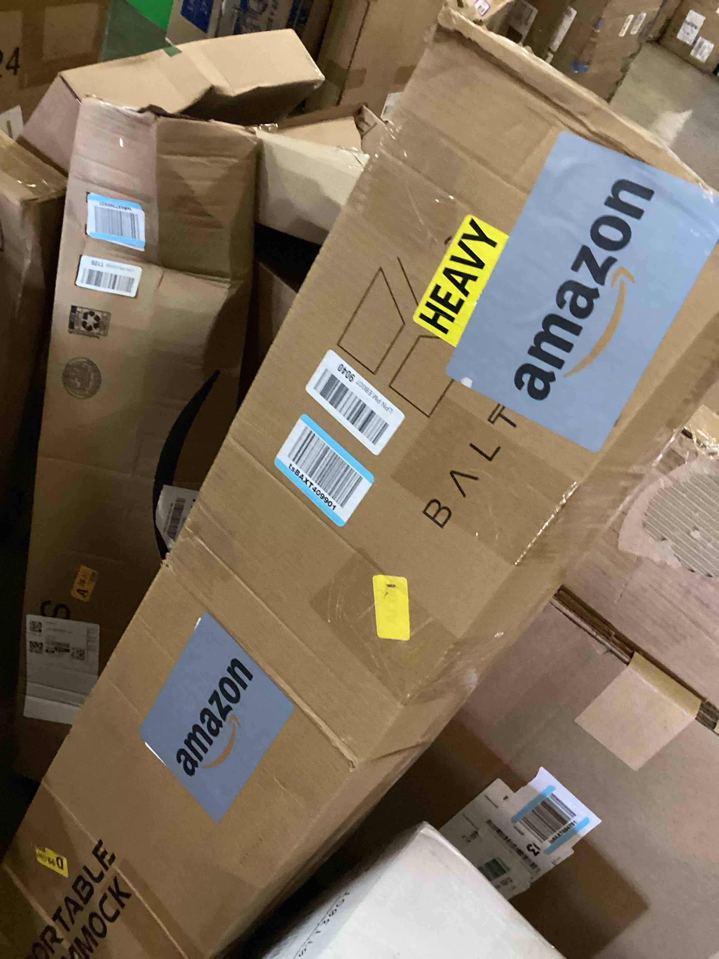 https://s3.amazonaws.com/lotting-images-prod/bidfta/GRA1959687_1753636637266.jpeg