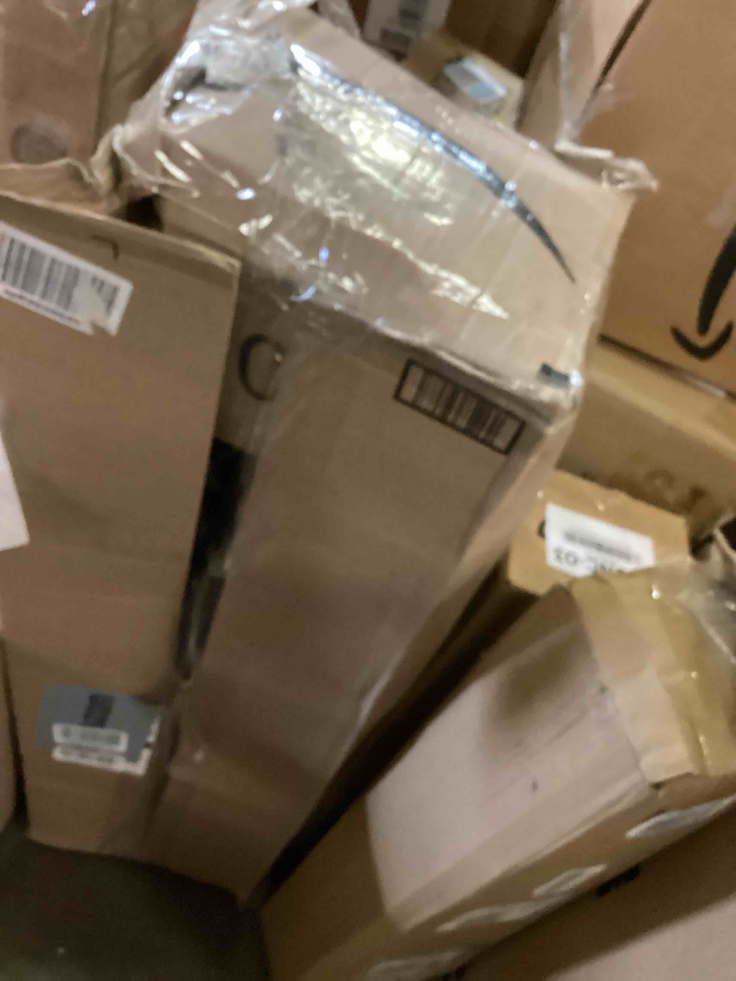 https://s3.amazonaws.com/lotting-images-prod/bidfta/GRA1959708_1753637407424.jpeg