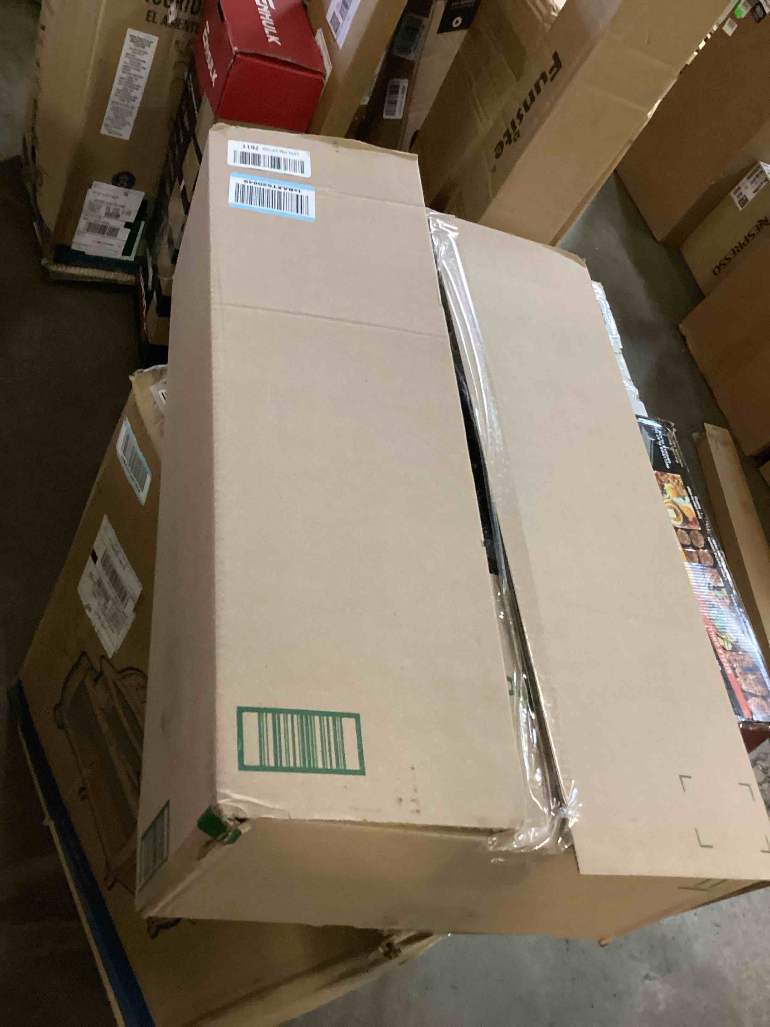 https://s3.amazonaws.com/lotting-images-prod/bidfta/GRA1959732_1753638324107.jpeg