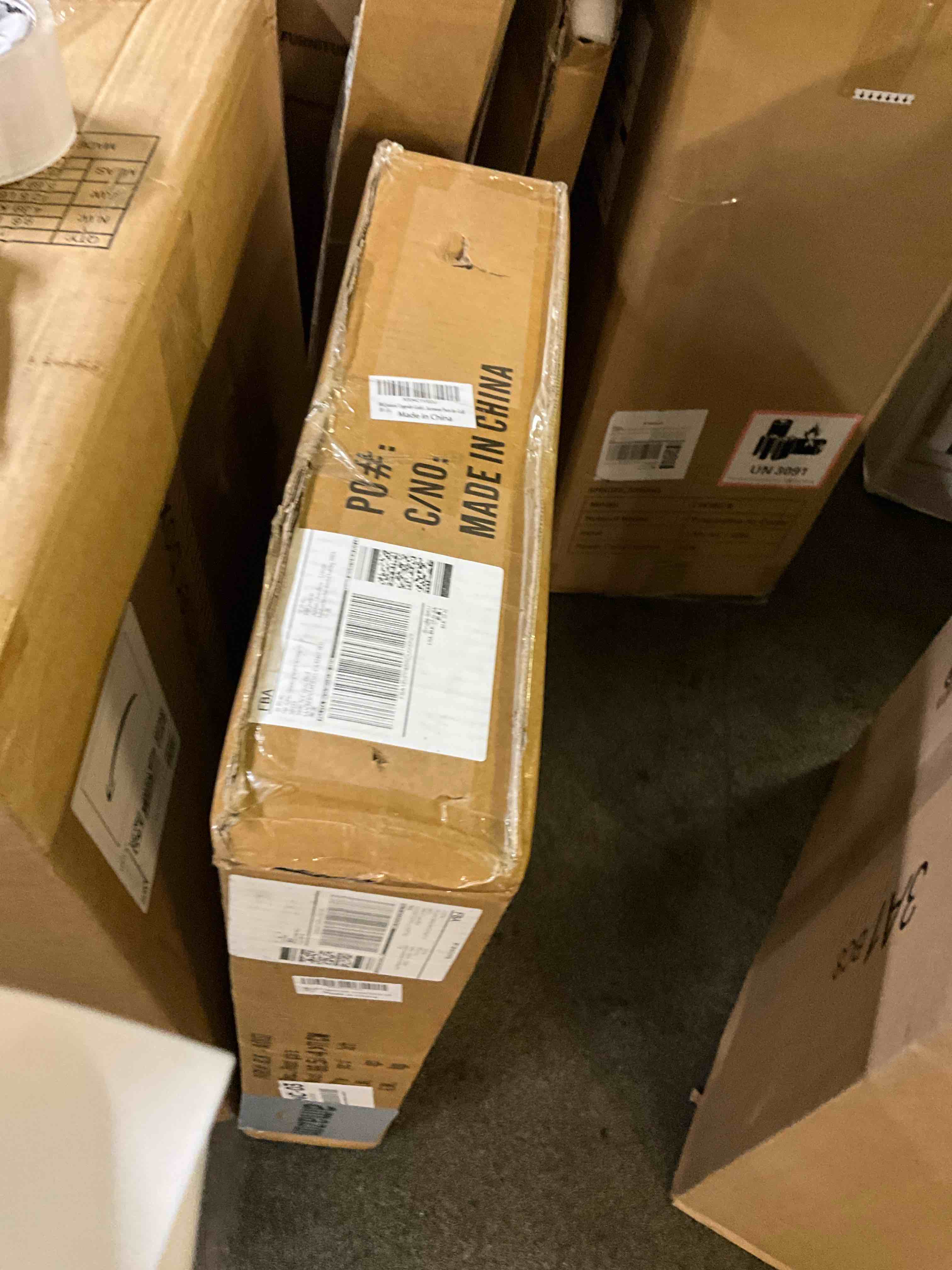 https://s3.amazonaws.com/lotting-images-prod/bidfta/GRA1959806_1753641447880.jpeg