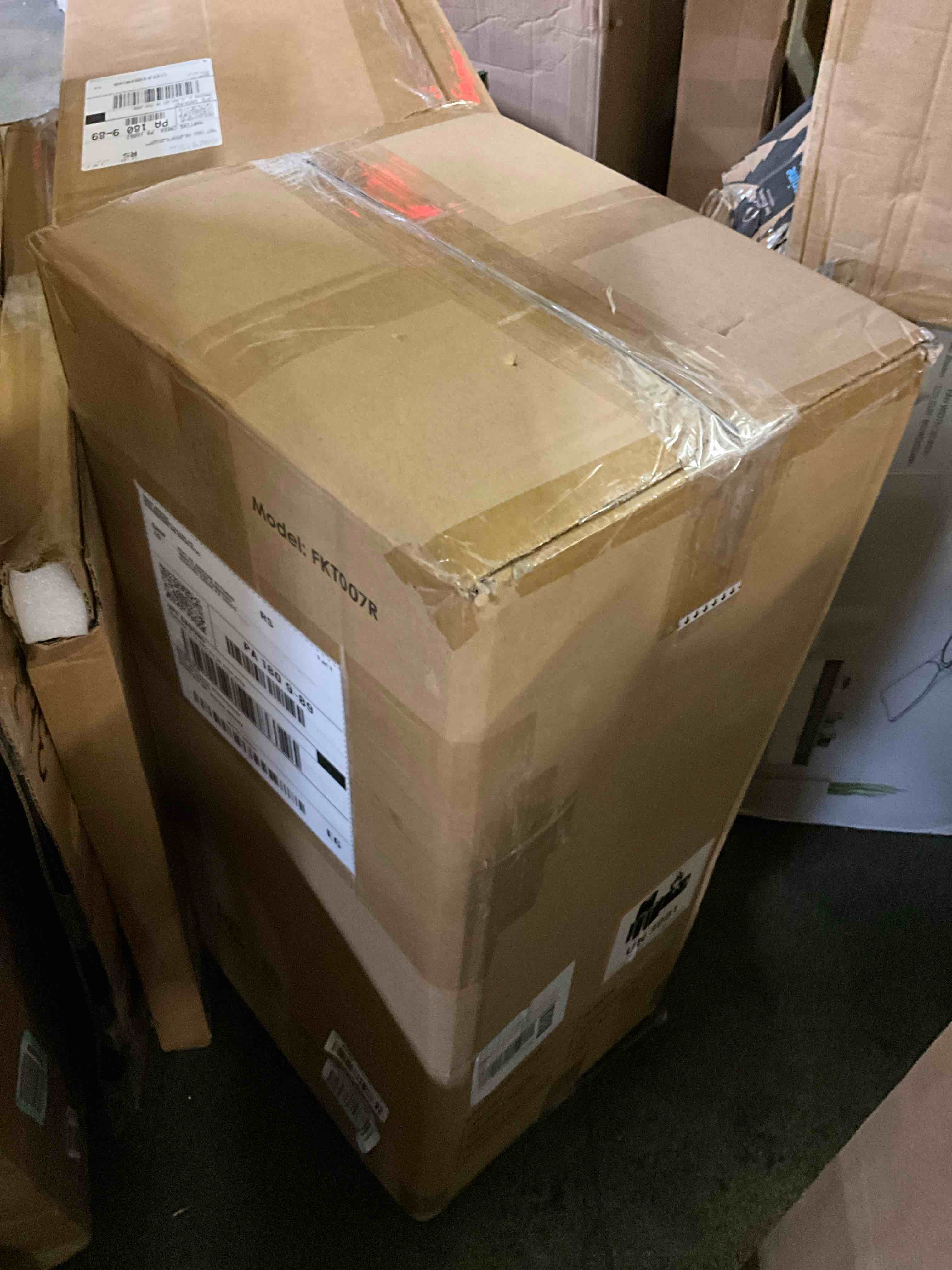https://s3.amazonaws.com/lotting-images-prod/bidfta/GRA1959809_1753641491818.jpeg